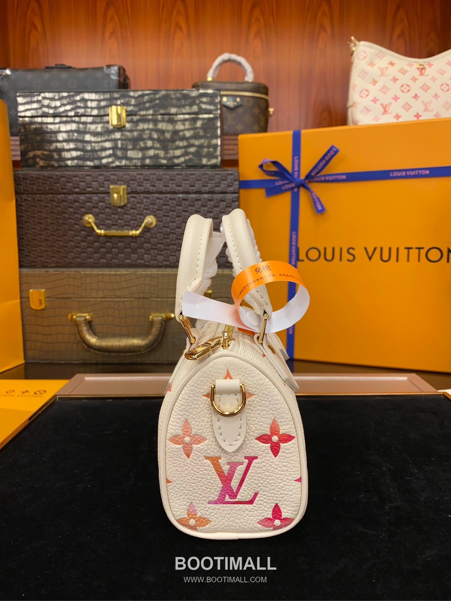 Louis Vuitton Nano Speedy Monogram Empreinte Calfskin Leather Duffle Bag with Strap Watercolor Detail 루이비통 나노 스피디 모노그램 앙프렝뜨 카프스킨 레더 더플백 M83452 16cm 3