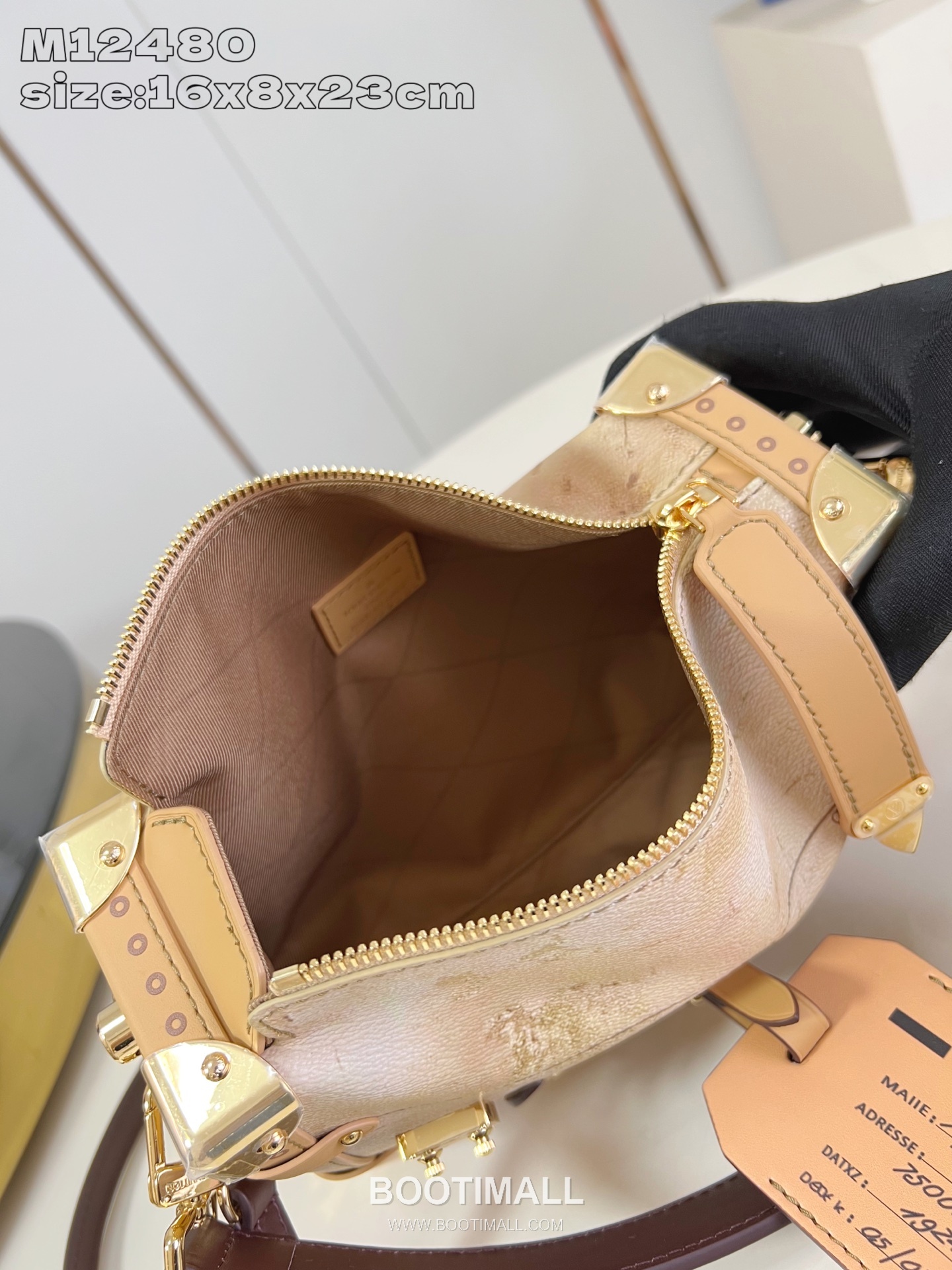 Louis Vuitton Side Trunk Monogram Canvas Leather Crossbody Bag with Lock Detail 루이비통 사이드 트렁크 모노그램 캔버스 레더 크로스바디백 M12480 23.5cm 8