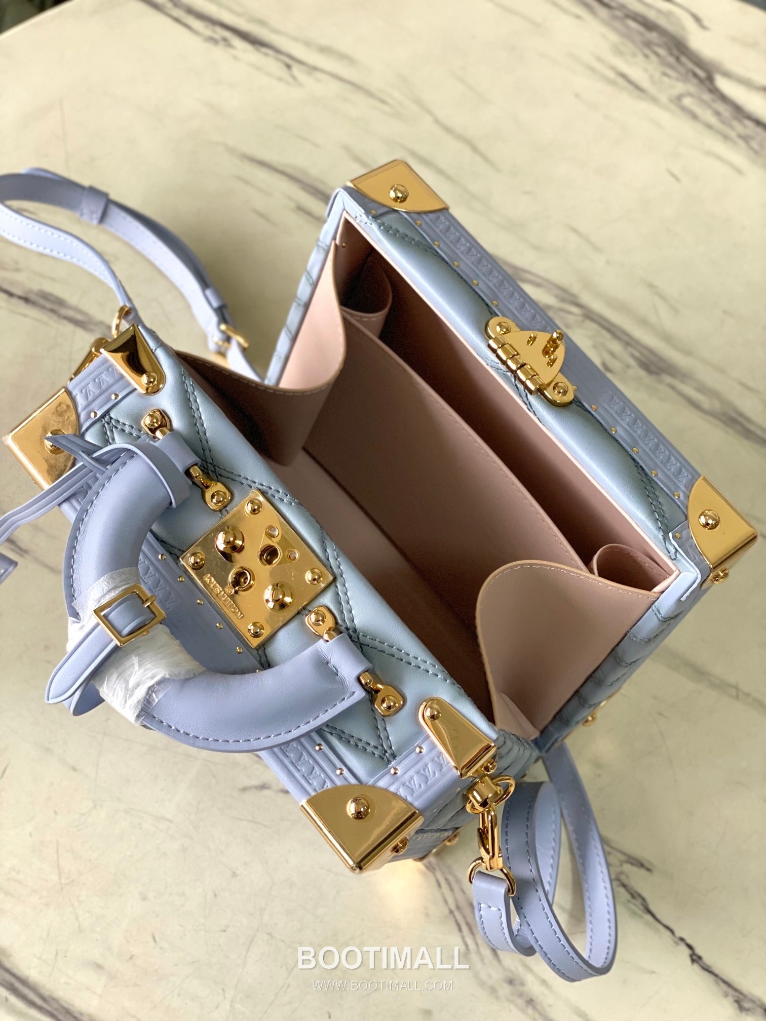 Louis Vuitton Petite Valise Bag Quilted Leather Top Handle Shoulder Bag with Chain Strap 루이비통 쁘띠 발리즈 퀼팅 레더 탑핸들 숄더백 체인스트랩 M11047 22.5cm 8