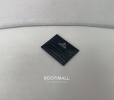 Prada Oil Wax Leather Card Holder Wallet with Triangle Logo Detail 프라다 오일왁스 레더 트라이앵글 로고 카드홀더 지갑 P398766022 10cm 1