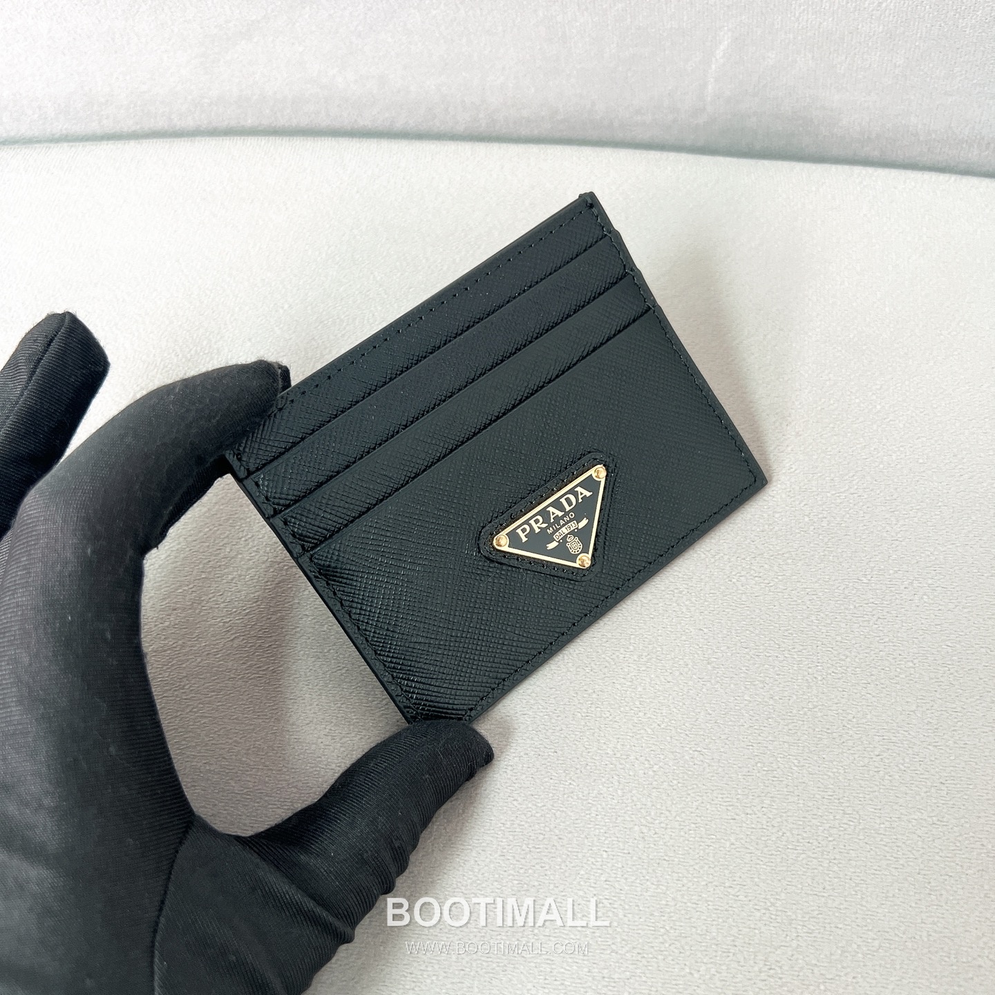 Prada Cross Grain Calfskin Leather Card Holder Wallet with Triangle Logo Detail 프라다 크로스그레인 카프스킨 레더 트라이앵글 로고 카드홀더 지갑 P398766022 10cm 3