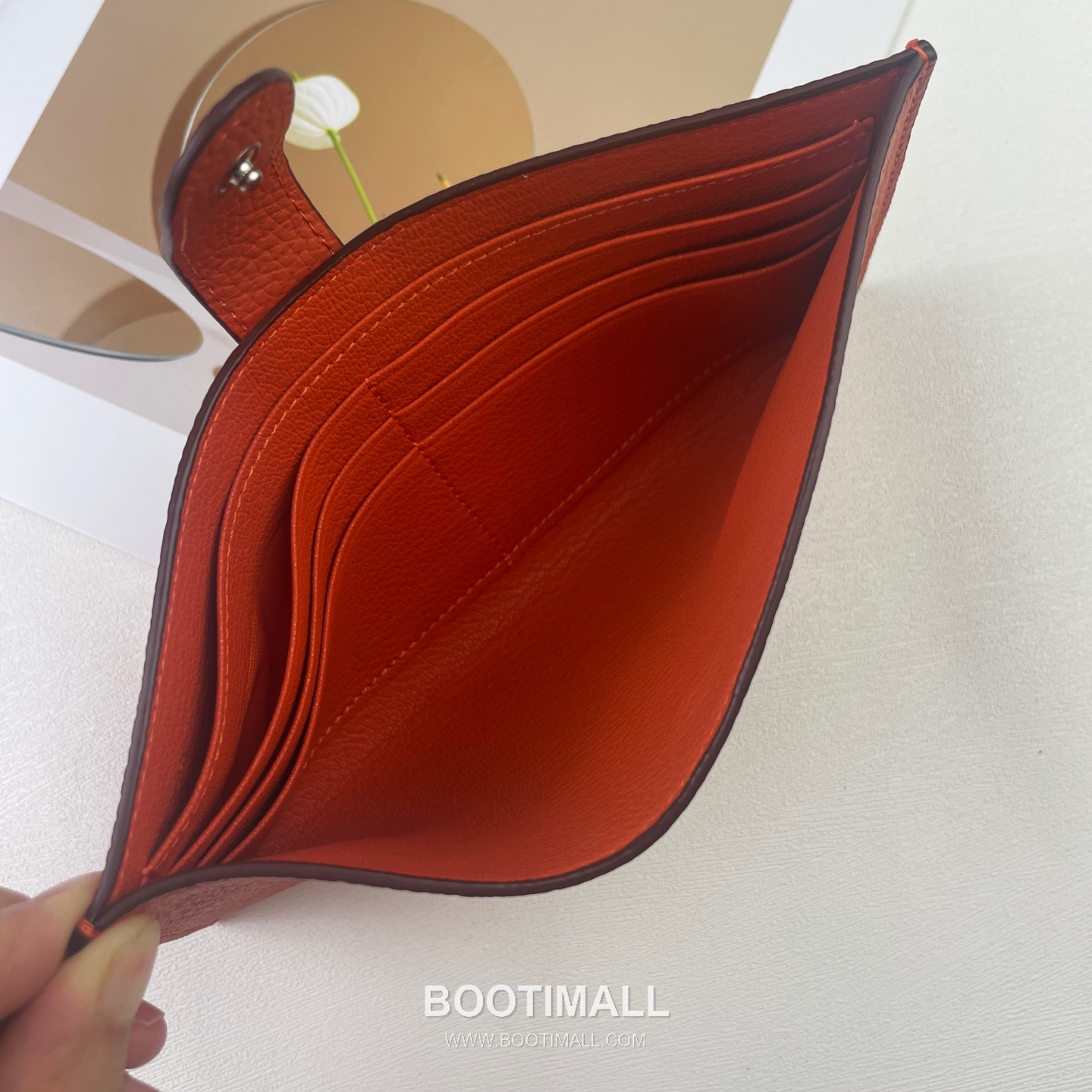 Hermes Barenia Calfskin Leather Long Wallet with Zip Pocket Snap Closure Detail 에르메스 바레니아 카프스킨 레더 지퍼 포켓 스냅 클로저 장지갑 317 21cm 3