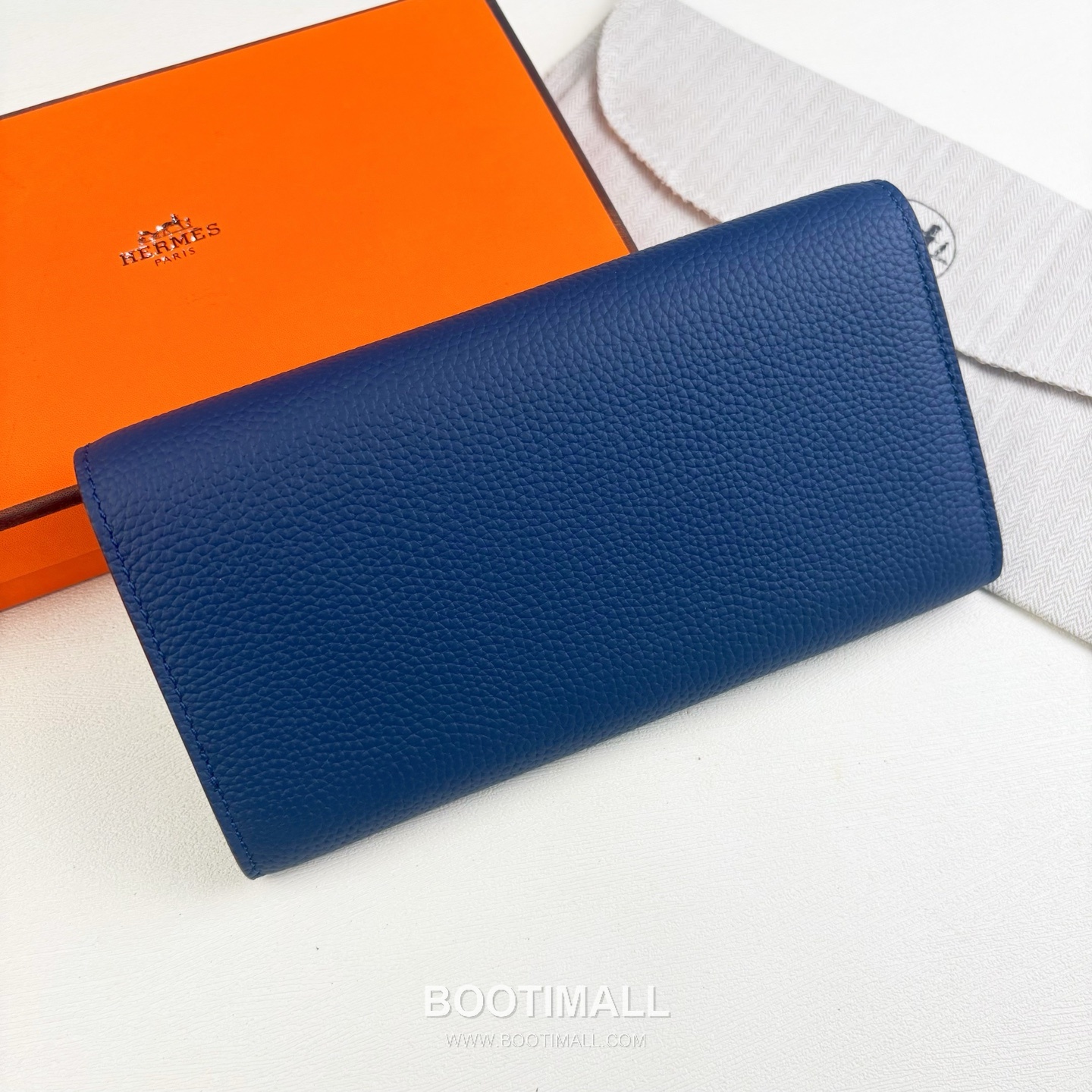 Hermes Togo Calfskin Leather Long Wallet with Palladium Stud Lock Zip Pocket Detail 에르메스 토고 카프스킨 레더 팔라듐 스터드 락 지퍼포켓 장지갑 615 19cm 3