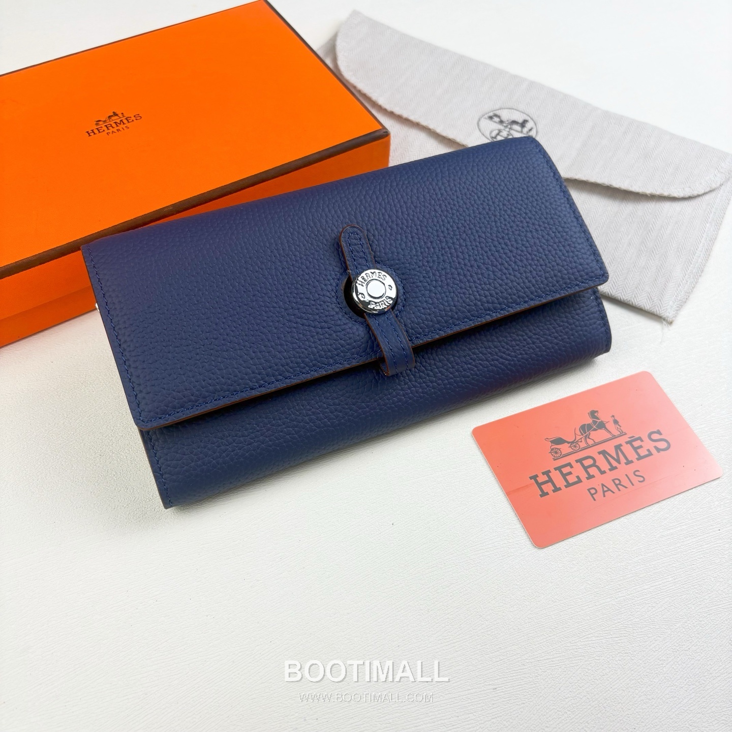 Hermes Togo Calfskin Leather Long Wallet with Palladium Stud Lock Zip Pocket Detail 에르메스 토고 카프스킨 레더 팔라듐 스터드 락 지퍼포켓 장지갑 615 19cm 6