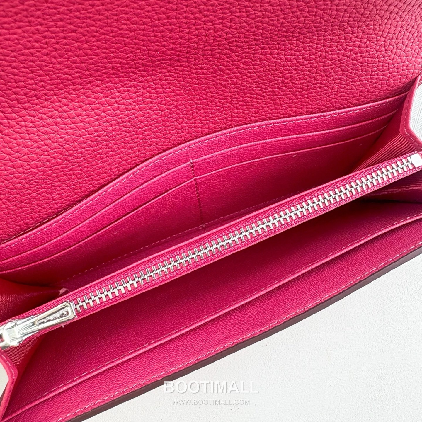 Hermes Togo Calfskin Leather Long Wallet with Zip Pocket Snap Closure Detail 에르메스 토고 카프스킨 레더 지퍼 포켓 스냅 클로저 장지갑 613 19cm 6