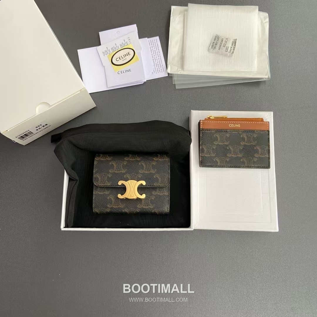 Celine Triomphe Coated Canvas Compact Wallet with Detachable Zip Card Holder Detail 셀린느 트리옹프 코팅 캔버스 탈착 지퍼 카드홀더 반지갑 10L652DS3.04LU653 9.5cm 1