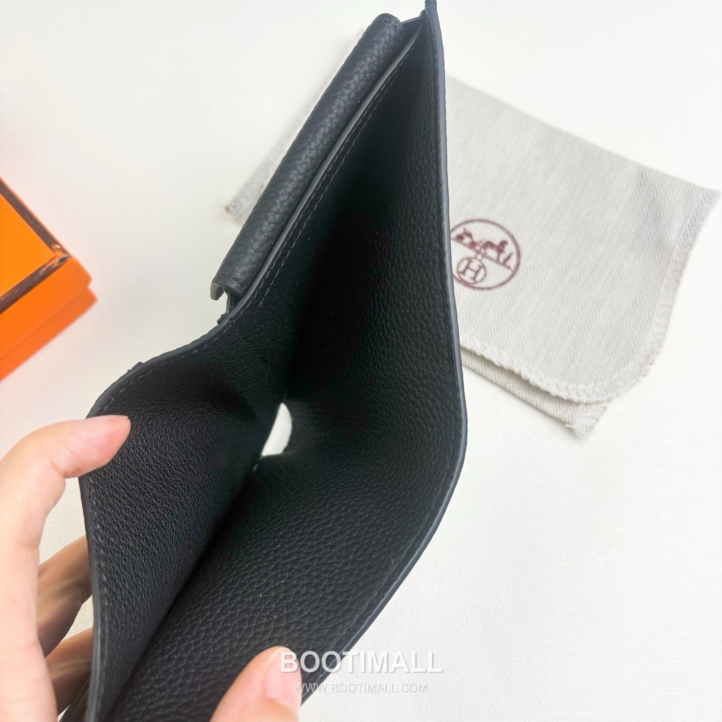 Hermès Silk’in Barenia Togo Calfskin Bi-Fold Wallet with Coin Pocket Detail 에르메스 실킨 바레니아 토고 카프스킨 코인포켓 디테일 반지갑 527 11.5cm 8