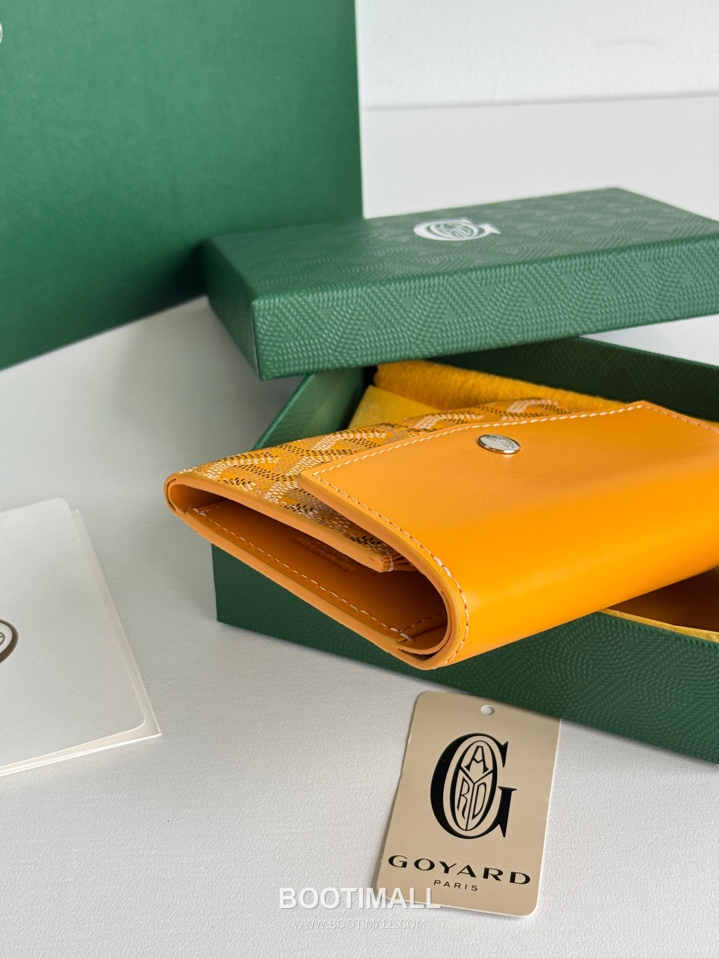 Goyard Saint-Gabriel Goyardine Canvas Trifold Wallet with Flap Closure 고야드 생가브리엘 고야르딘 캔버스 트리폴드 지갑 플랩클로저 3319 12cm 4