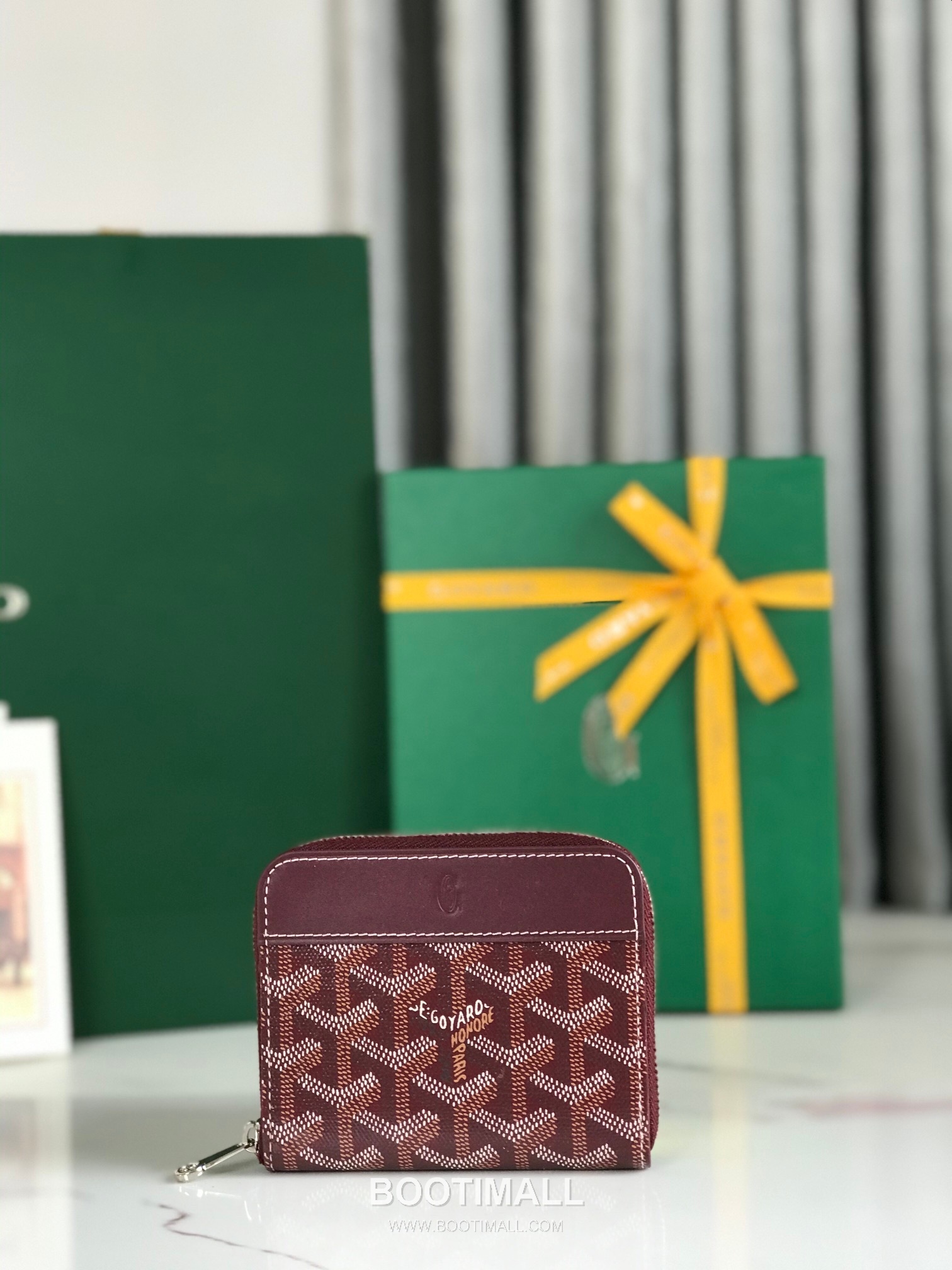 Goyard Matignon Mini Goyardine Canvas Zip Coin Wallet with Card Slots 고야드 마티뇽 미니 고야르딘 캔버스 집 코인 지갑 카드슬롯 020605 11.5cm 1
