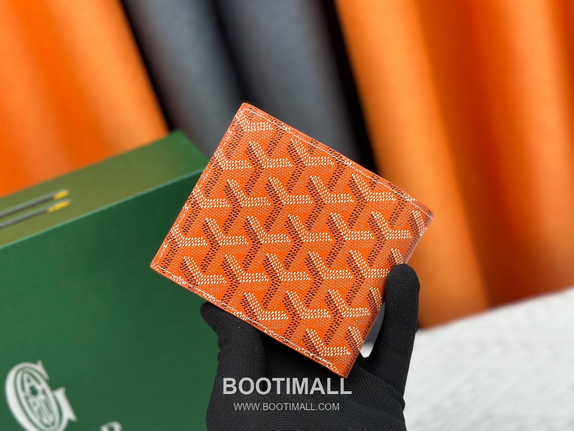 Goyard Goyardine Canvas Bi-Fold Wallet with 8 Card Slots 고야드 고야르딘 캔버스 바이폴드 카드지갑 G5126 11cm 2