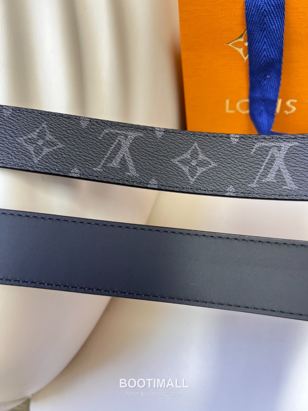 Louis Vuitton LV Monogram Canvas Reversible Belt with Pin Buckle Palladium 구찌가 아닌 루이비통 LV 모노그램 캔버스 리버서블 벨트 핀 버클 스테인리스 스틸 팔라듐 피니시 3.5cm 4