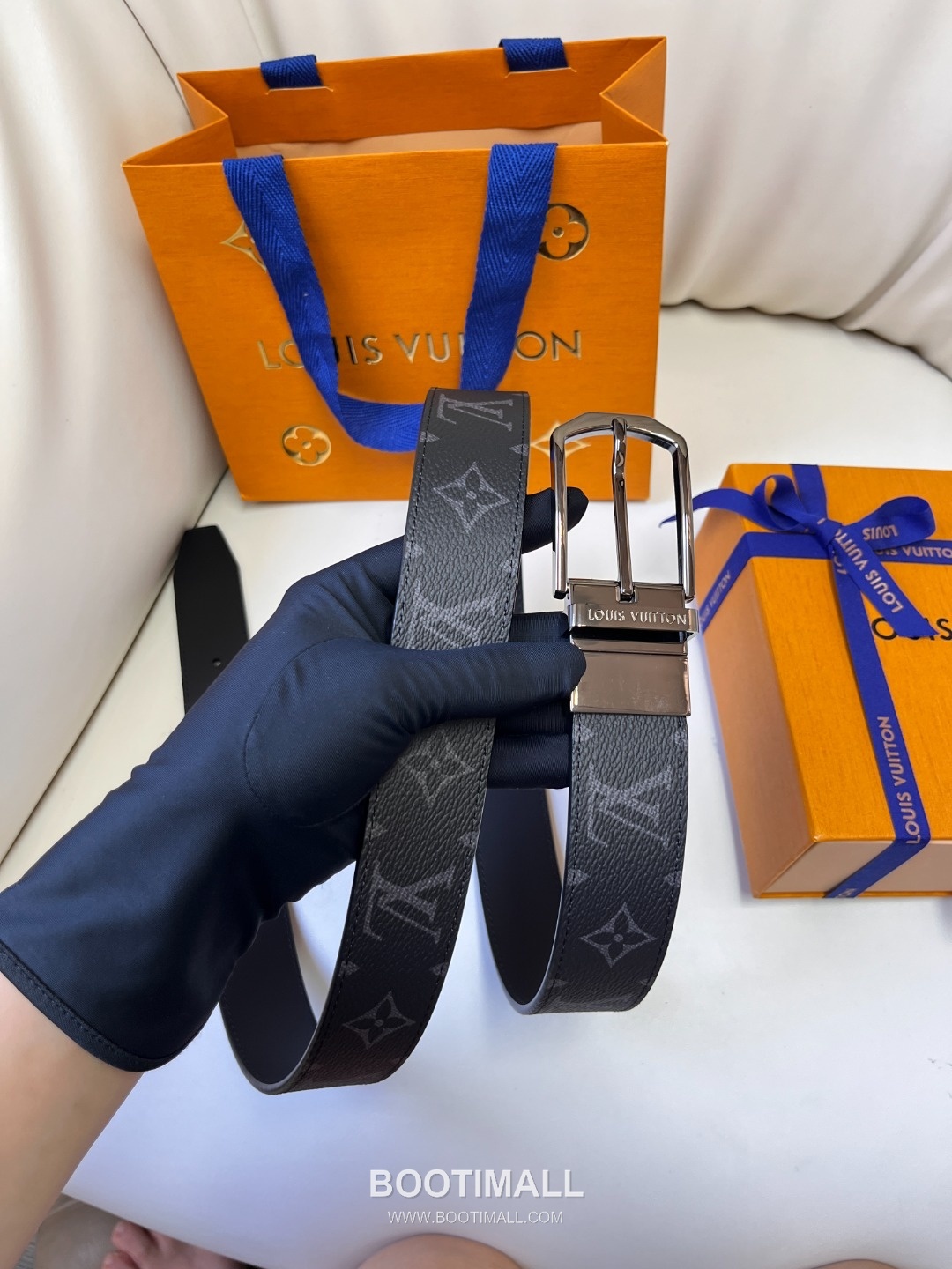 Louis Vuitton LV Monogram Canvas Reversible Belt with Pin Buckle Palladium 구찌가 아닌 루이비통 LV 모노그램 캔버스 리버서블 벨트 핀 버클 스테인리스 스틸 팔라듐 피니시 3.5cm 9