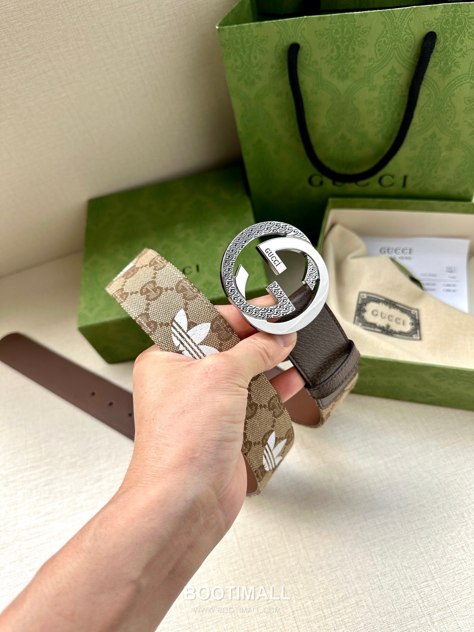 Gucci GG Marmont GG Supreme Canvas Reversible Belt with Double G Buckle Palladium 구찌 GG 마몬트 GG 슈프림 캔버스 리버서블 벨트 더블G 버클 황동 베이스 팔라듐 피니시 4.0cm 3