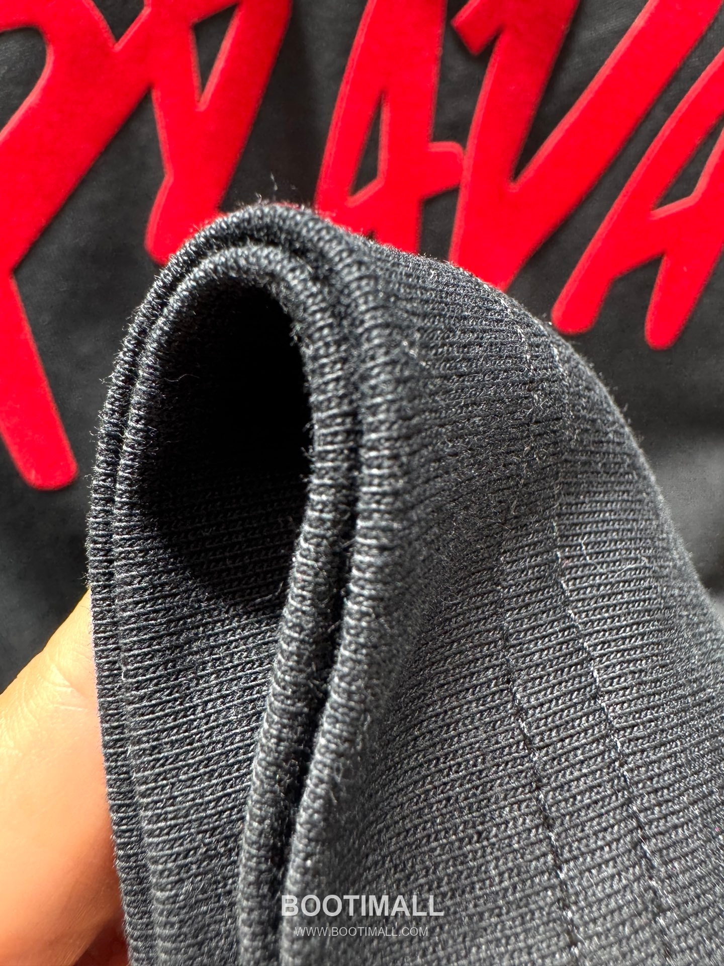 Prada SS26 Graffiti Print Heavy Cotton T-Shirt 프라다 SS26 그래피티 프린트 헤비 코튼 티셔츠 SG26260 6