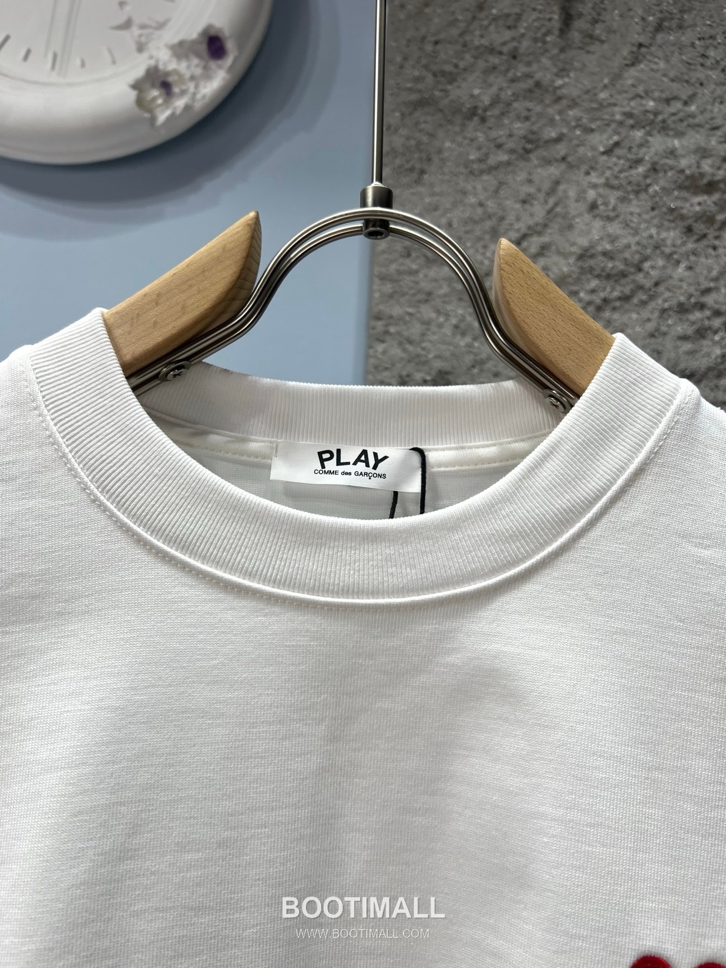 Comme des Garçons Play SS26 Heart Eyes Embroidered Heavy Cotton T-Shirt 꼼데가르송플레이 SS26 하트 아이즈 자수 헤비 코튼 티셔츠 AMC6842 11