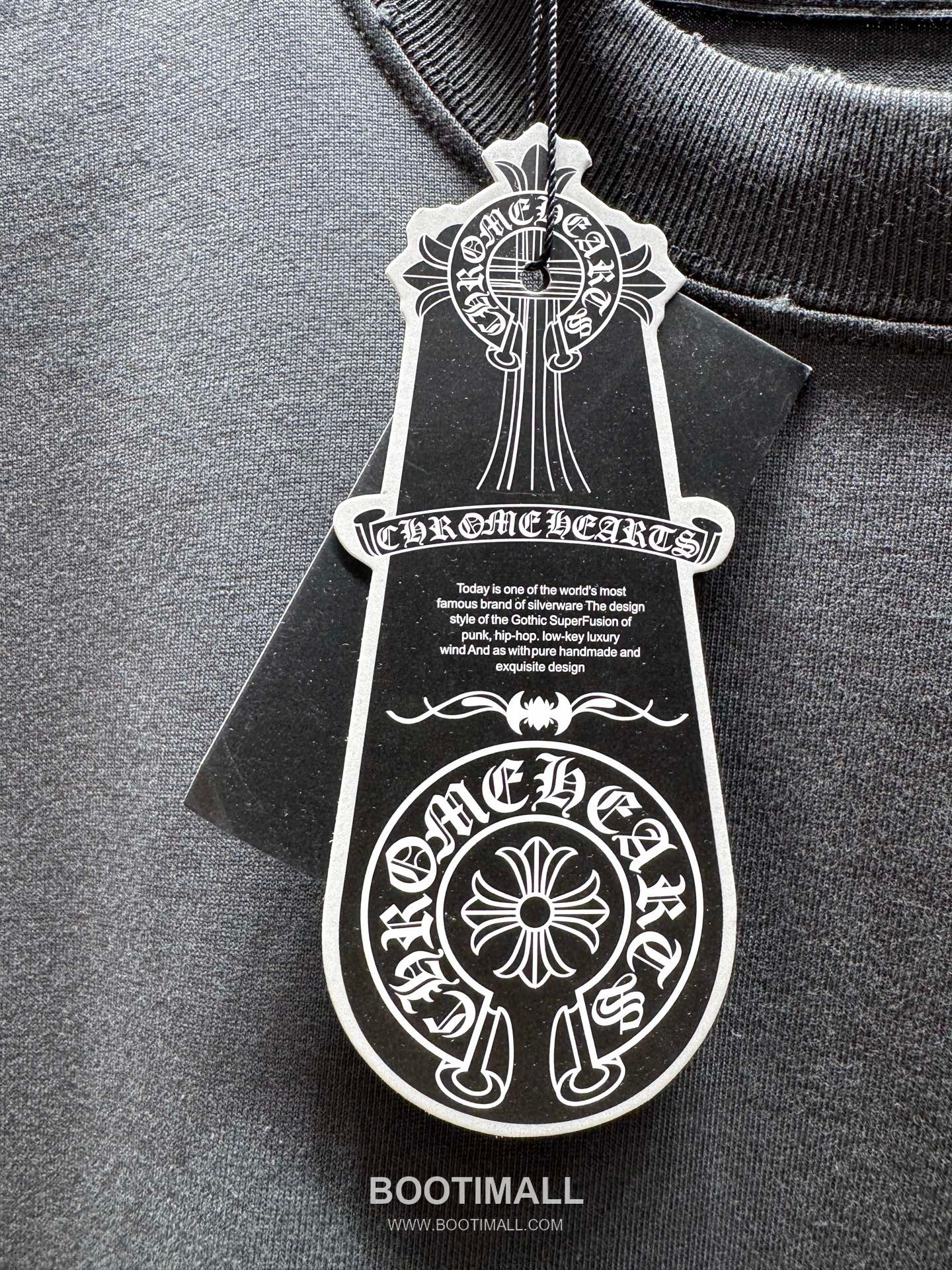 Chrome Hearts SS26 Distressed Horseshoe Discharge Print Cotton T-Shirt 크롬하츠 SS26 디스트로이드 호스슈 프린트 코튼 티셔츠 XL13501 6