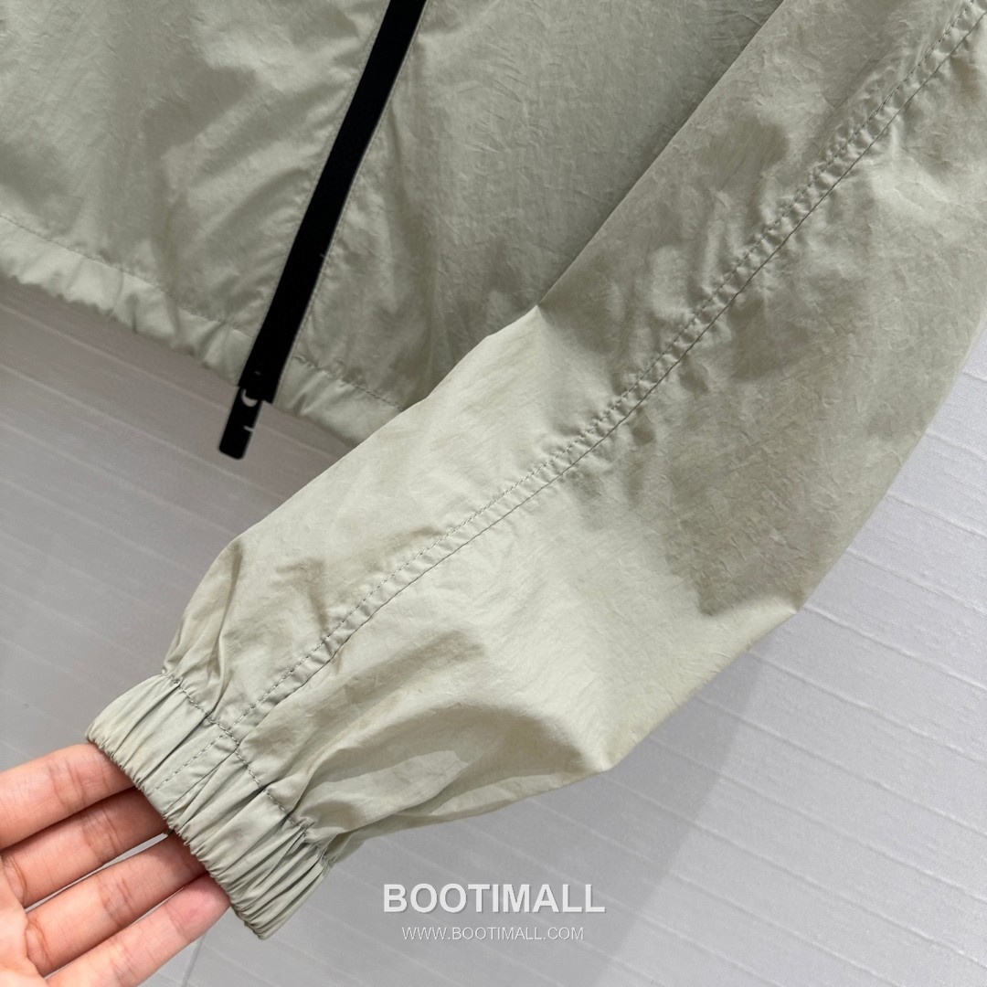 Burberry EKD Print Lightweight Nylon Hooded Jacket 버버리 EKD 프린트 라이트웨이트 나일론 후드 재킷 10