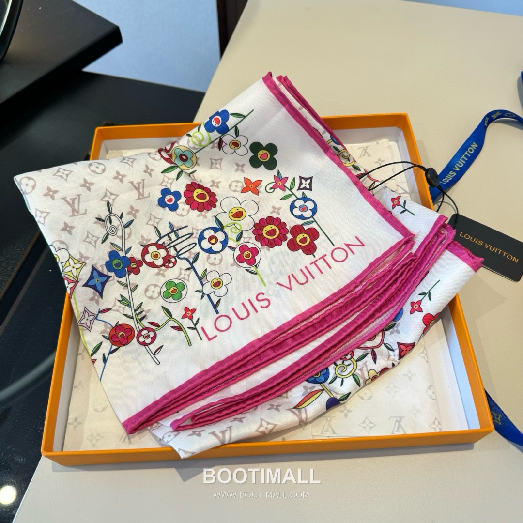 Louis Vuitton x Takashi Murakami Monogram Superflat Flowers Silk Square Scarf 100% Mulberry Silk Print Scarf 루이비통 x 무라카미 타카시 모노그램 슈퍼플랫 플라워 실크 스퀘어 스카프 90cm 5