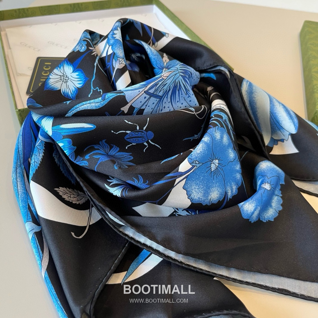 Gucci Logo Floral Silk Square Scarf 100% Silk Print Scarf 구찌 로고 플로럴 실크 스퀘어 스카프 90cm 7
