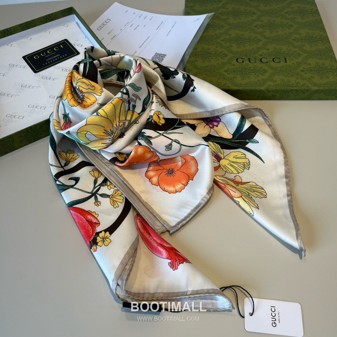Gucci Logo Floral Silk Square Scarf 100% Silk Print Scarf 구찌 로고 플로럴 실크 스퀘어 스카프 90cm 5