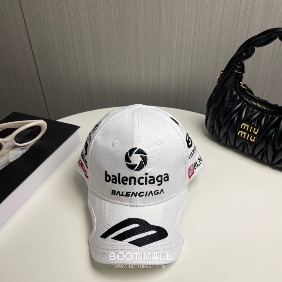 Balenciaga Embroidered Logo Cotton Baseball Cap 발렌시아가 자수 로고 코튼 베이스볼 캡 56cm 3