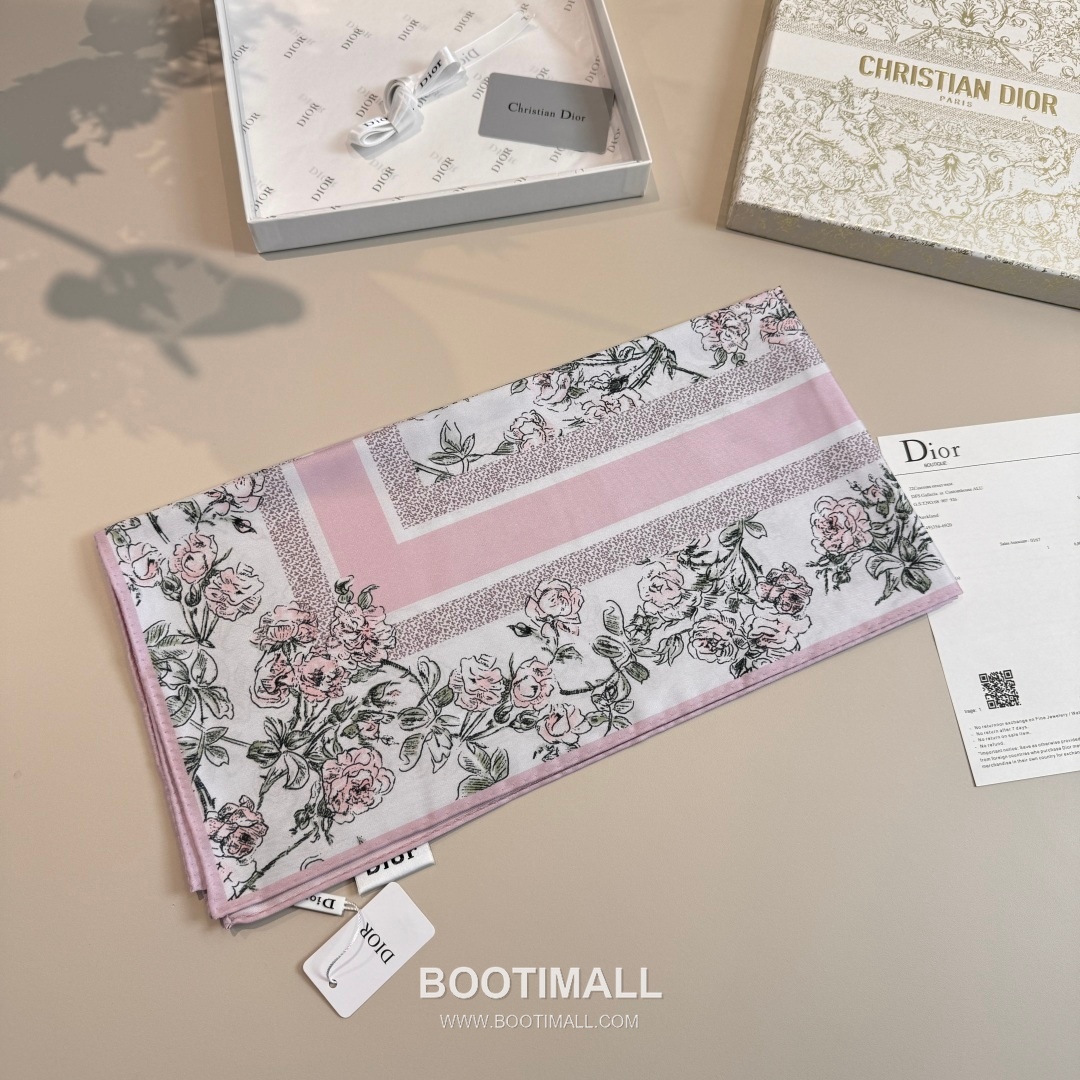 Dior Rosier de Dior Silk Twill Square Scarf with Floral Logo Jacquard 디올 로지에 드 디올 실크 트윌 스퀘어 스카프 플로럴 로고 자카드 90cm 4