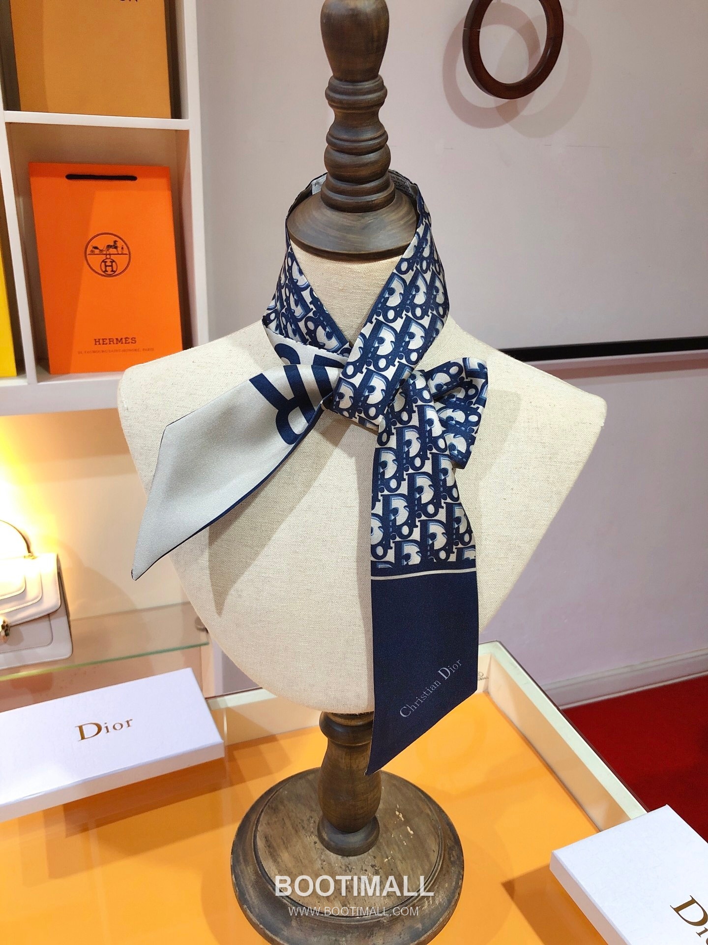 Dior 30 Montaigne Houndstooth Silk Double Sided Twilly Scarf 100% Silk Print Scarf 디올 30 몽테뉴 하운드투스 실크 더블사이드 트윌리 스카프 PDO2209 105cm 8