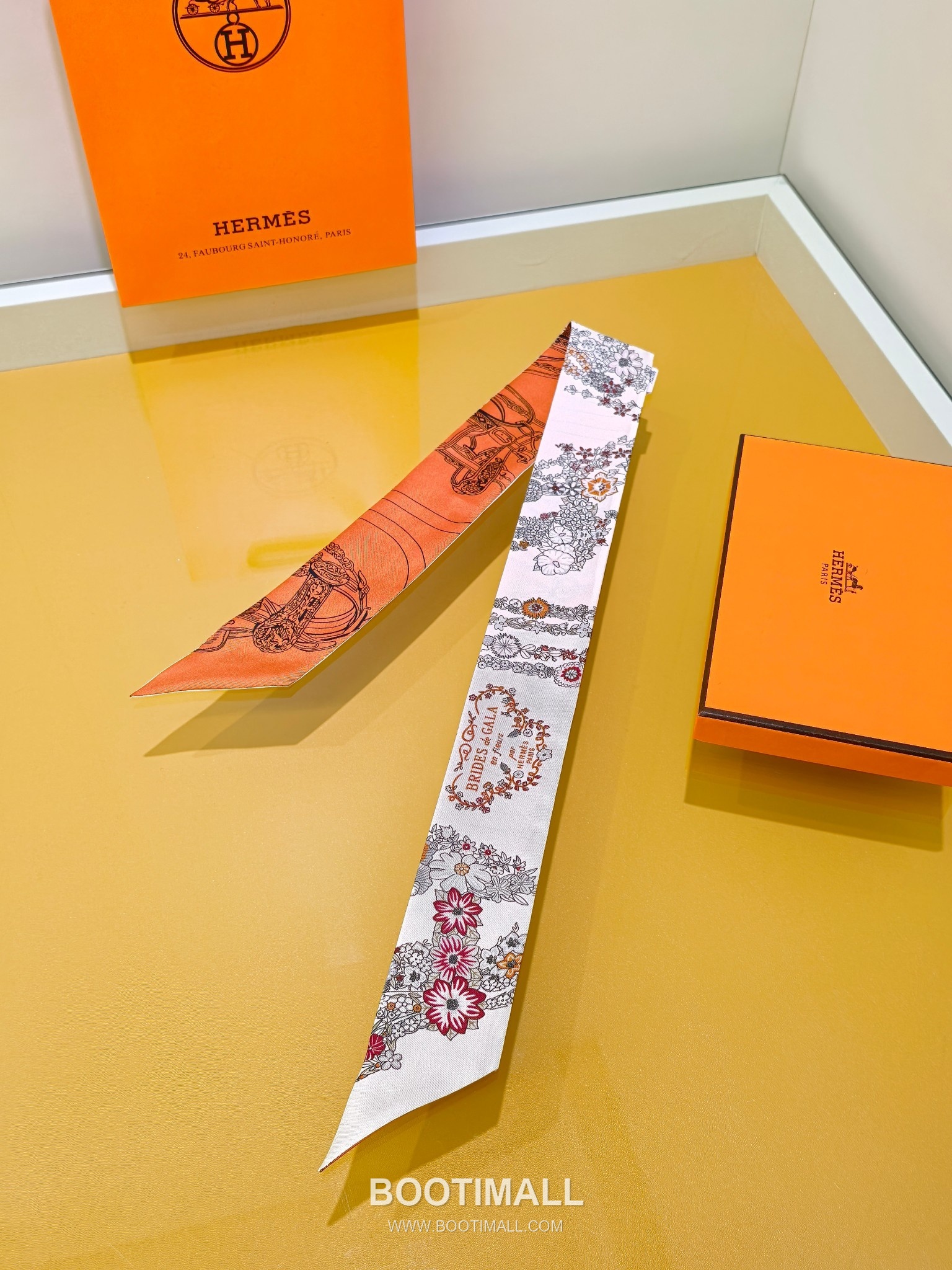 Hermes Splendid Bridle Floral Silk Twill Double Sided Twilly Scarf 100% Silk Print Scarf 에르메스 스플렌디드 브라이들 플로럴 실크 트윌 더블사이드 트윌리 스카프 PHMS2520 86cm 3