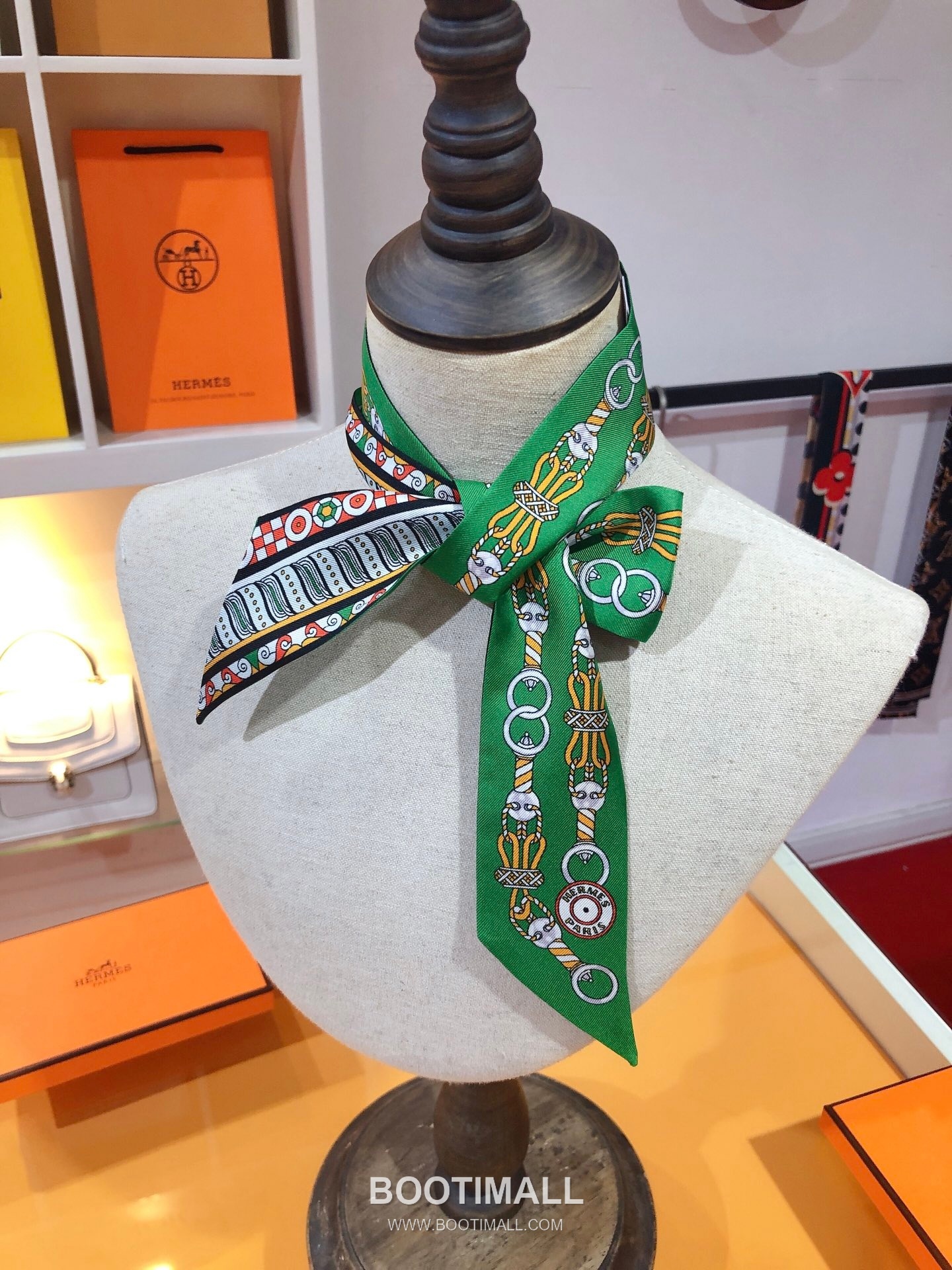 Hermes Splendid Bridle Floral Silk Twill Double Sided Twilly Scarf 100% Silk Print Scarf 에르메스 스플렌디드 브라이들 플로럴 실크 트윌 더블사이드 트윌리 스카프 PHMS2520 86cm 7