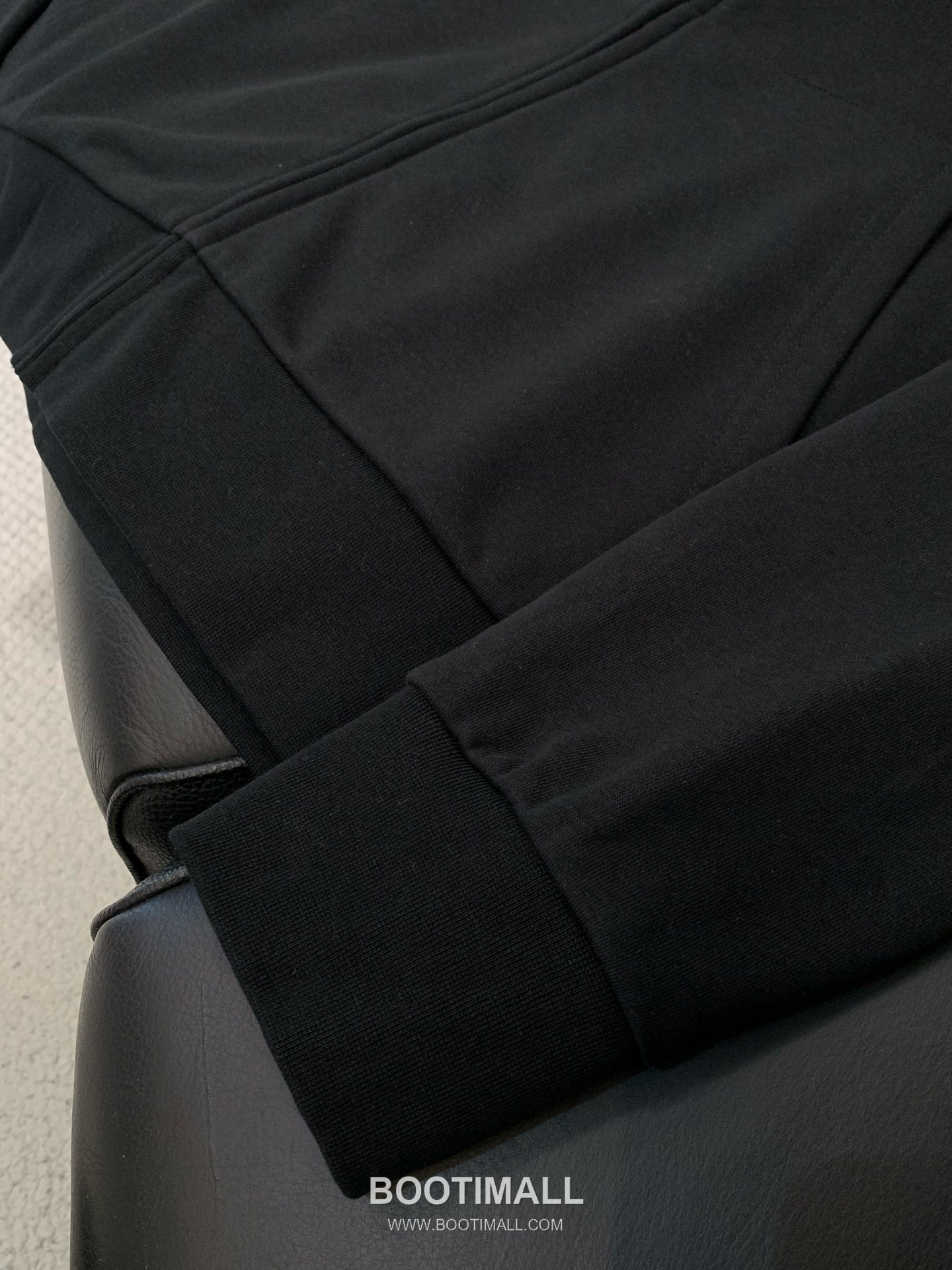 Balenciaga SS26 Cotton Blend Hooded Zip Jacket with Logo Print 발렌시아가 SS26 코튼 혼방 후드 집 재킷 로고 프린트 6