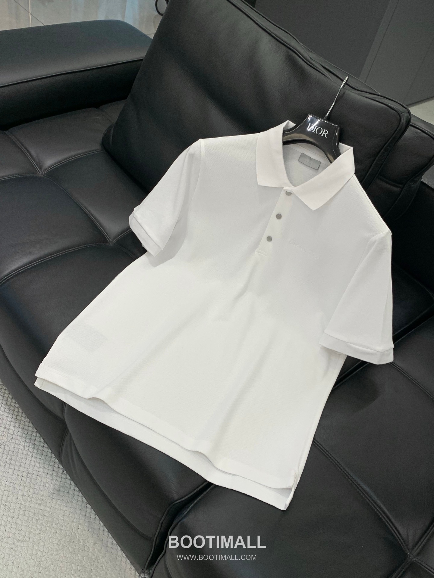 Dior SS26 Cotton Collared Short Sleeve T-Shirt with Embroidered Logo 디올 SS26 코튼 카라 반팔 티셔츠 자수 로고 3