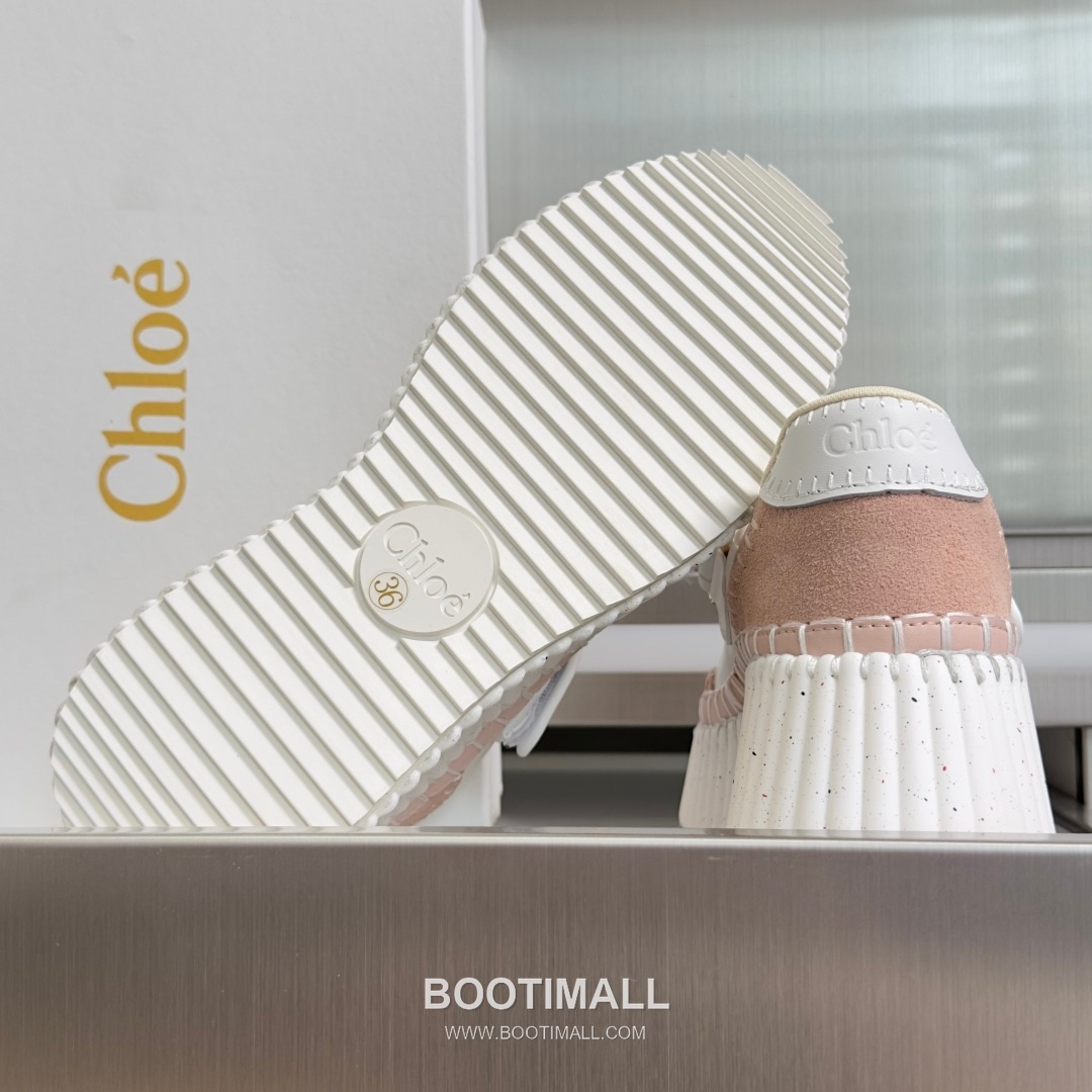 Chloé Nama Calfskin Suede Wedge Platform Sneakers with Velcro Strap Detail 끌로에 나마 카프스킨 스웨이드 웨지 플랫폼 스니커즈 7.5cm 9