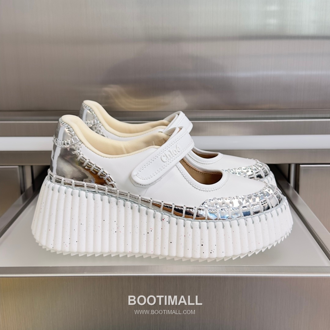 Chloé Nama Calfskin Suede Wedge Platform Sneakers with Velcro Strap Detail 끌로에 나마 카프스킨 스웨이드 웨지 플랫폼 스니커즈 7.5cm 1