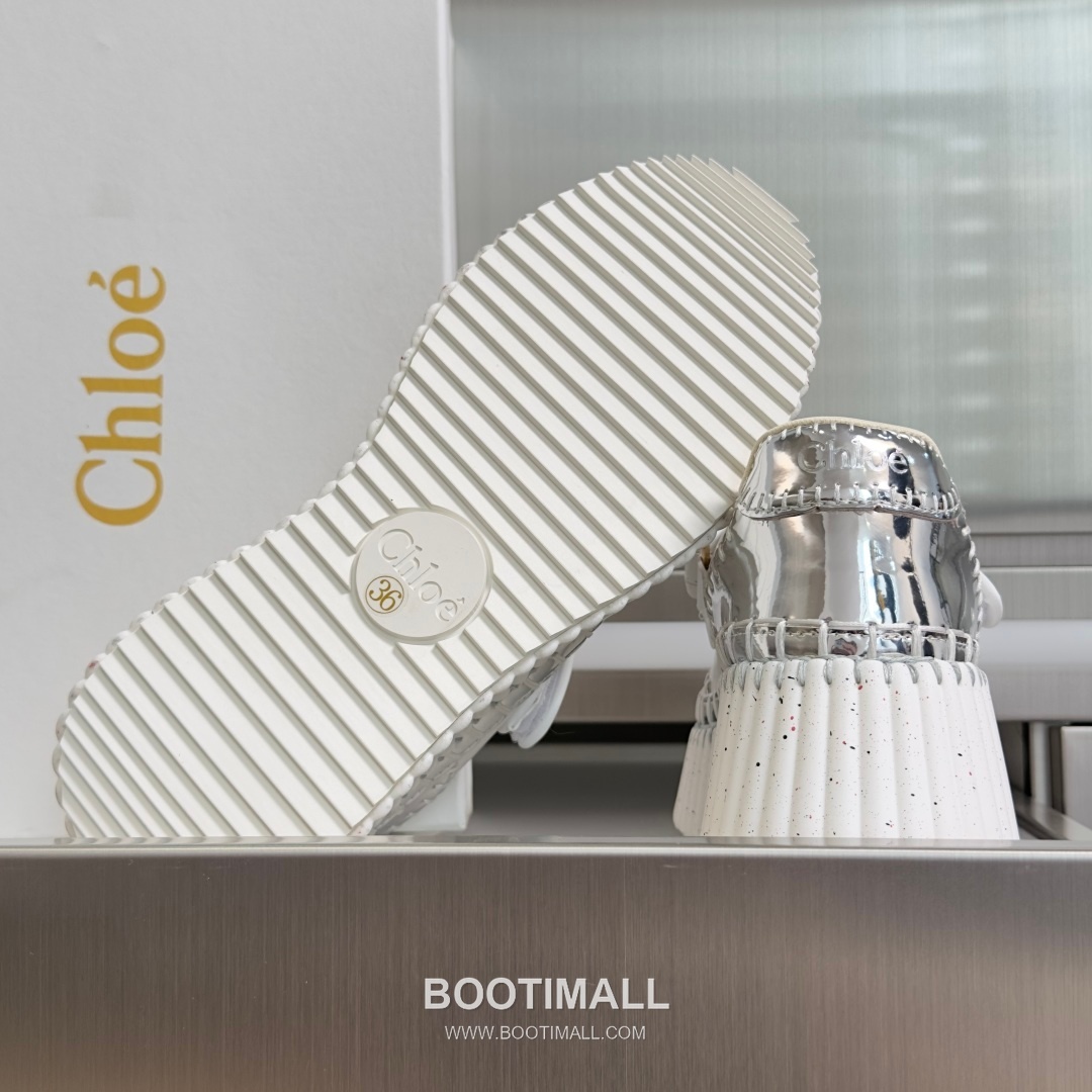 Chloé Nama Calfskin Suede Wedge Platform Sneakers with Velcro Strap Detail 끌로에 나마 카프스킨 스웨이드 웨지 플랫폼 스니커즈 7.5cm 9