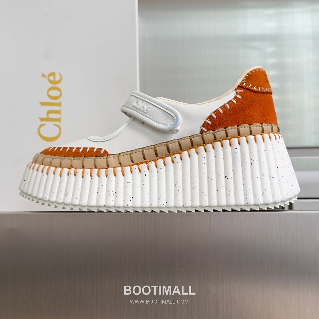 Chloé Nama Calfskin Suede Wedge Platform Sneakers with Velcro Strap Detail 끌로에 나마 카프스킨 스웨이드 웨지 플랫폼 스니커즈 7.5cm 2