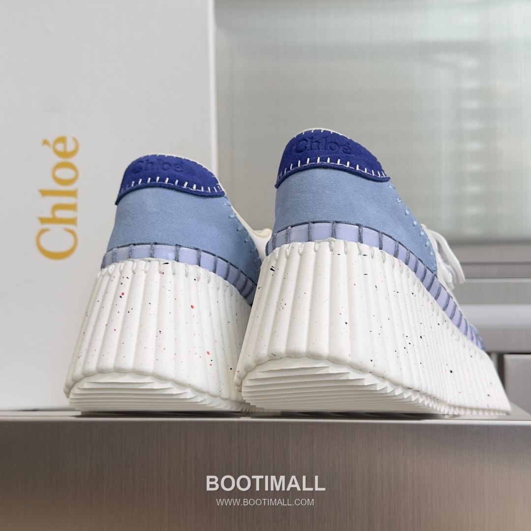 Chloé Nama Calfskin Suede Wedge Platform Sneakers with Velcro Strap Detail 끌로에 나마 카프스킨 스웨이드 웨지 플랫폼 스니커즈 7.5cm 8