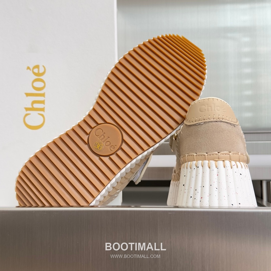 Chloé Nama Calfskin Suede Wedge Platform Sneakers with Velcro Strap Detail 끌로에 나마 카프스킨 스웨이드 웨지 플랫폼 스니커즈 7.5cm 9