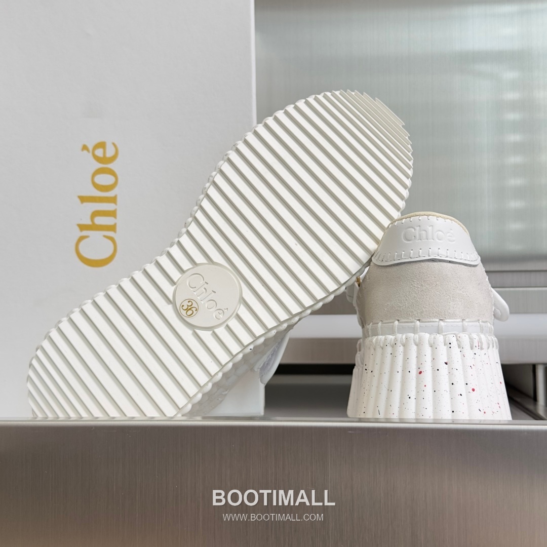 Chloé Nama Calfskin Suede Wedge Platform Sneakers with Velcro Strap Detail 끌로에 나마 카프스킨 스웨이드 웨지 플랫폼 스니커즈 7.5cm 9