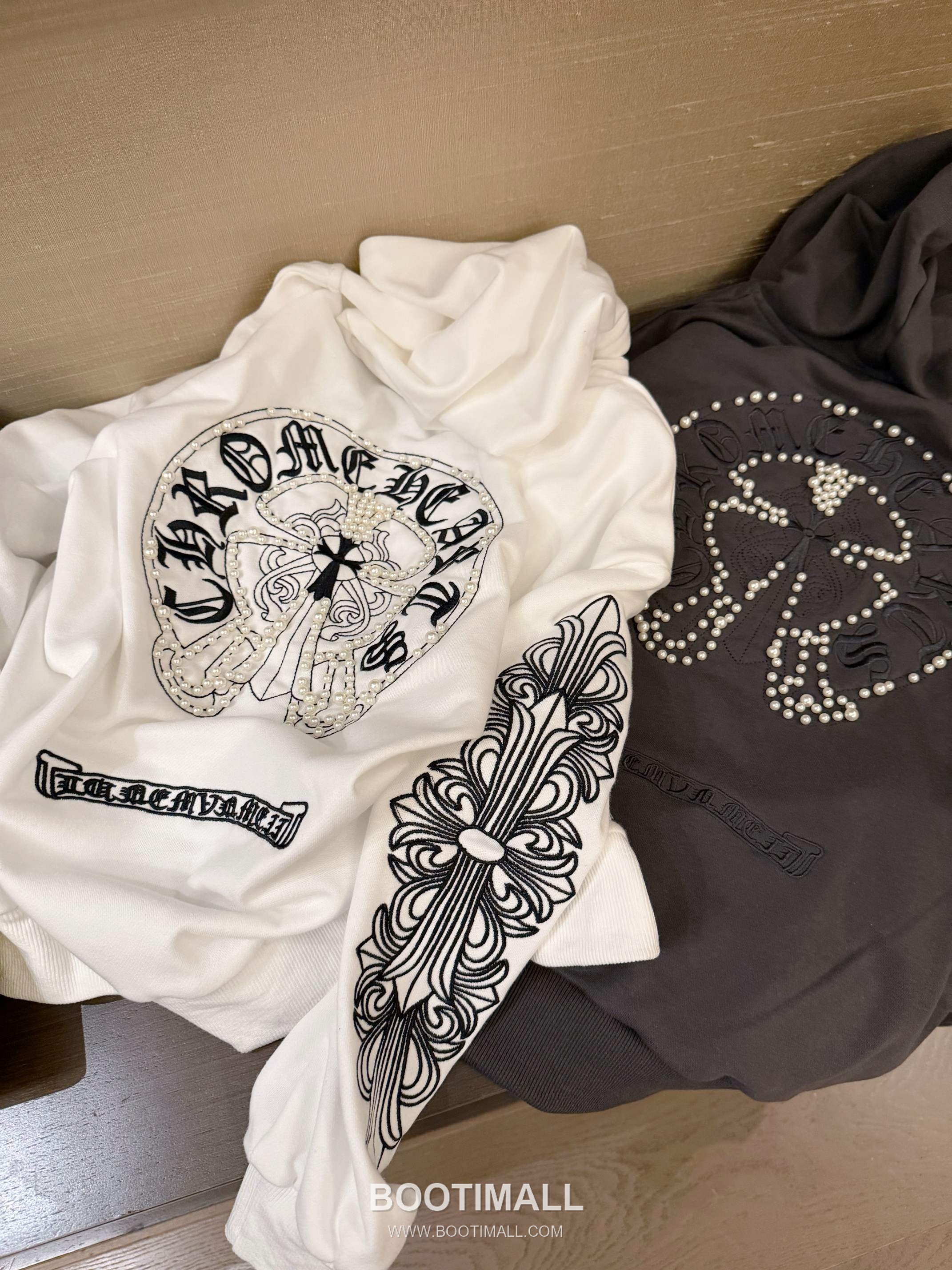 Chrome Hearts 2026 S/S Cotton Hoodie Embroidered Bead Logo Oversized 후드 스웨트셔츠 자수 비즈 로고 디테일 8