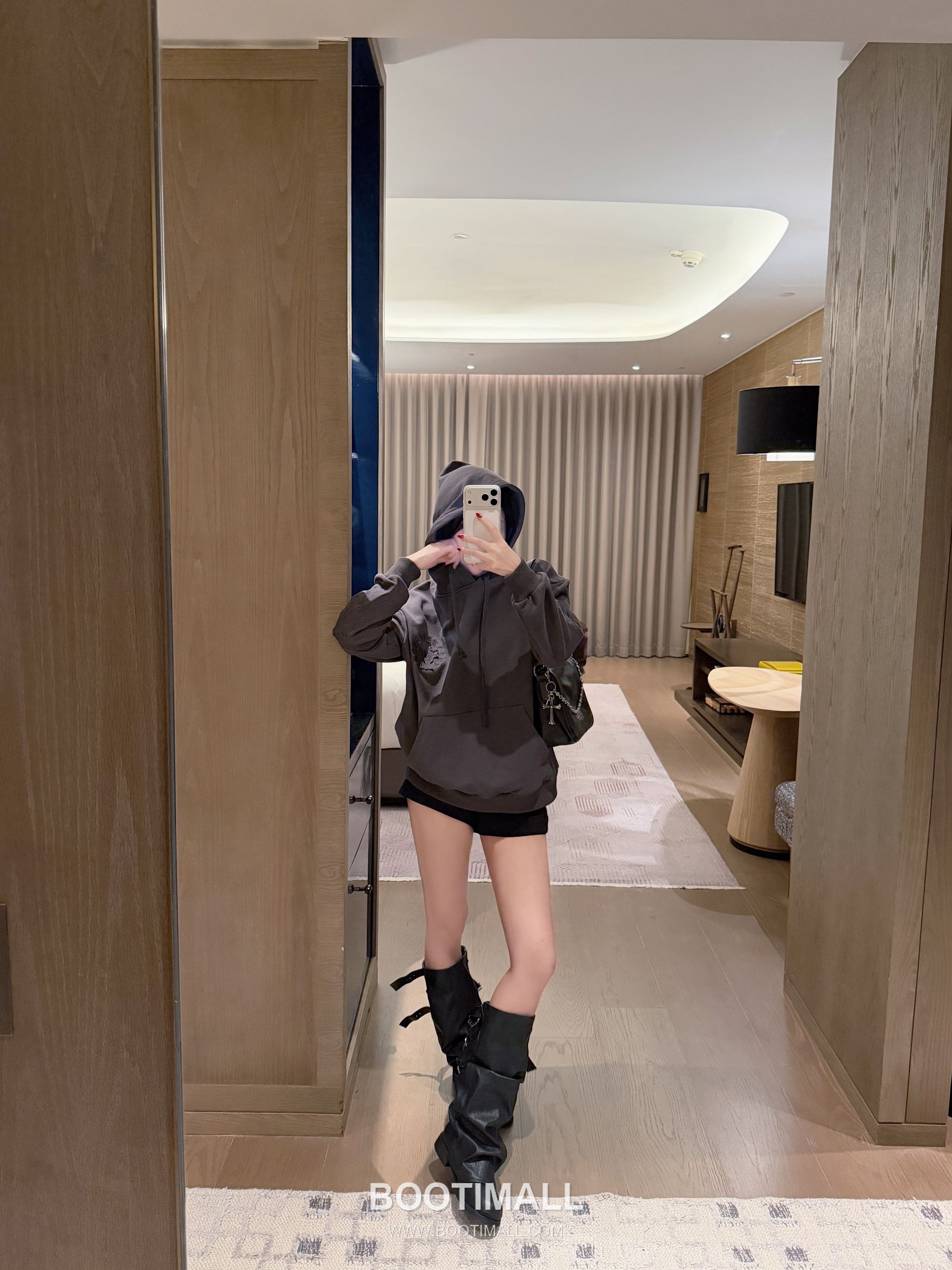 Chrome Hearts 2026 S/S Cotton Hoodie Embroidered Bead Logo Oversized 후드 스웨트셔츠 자수 비즈 로고 디테일 3