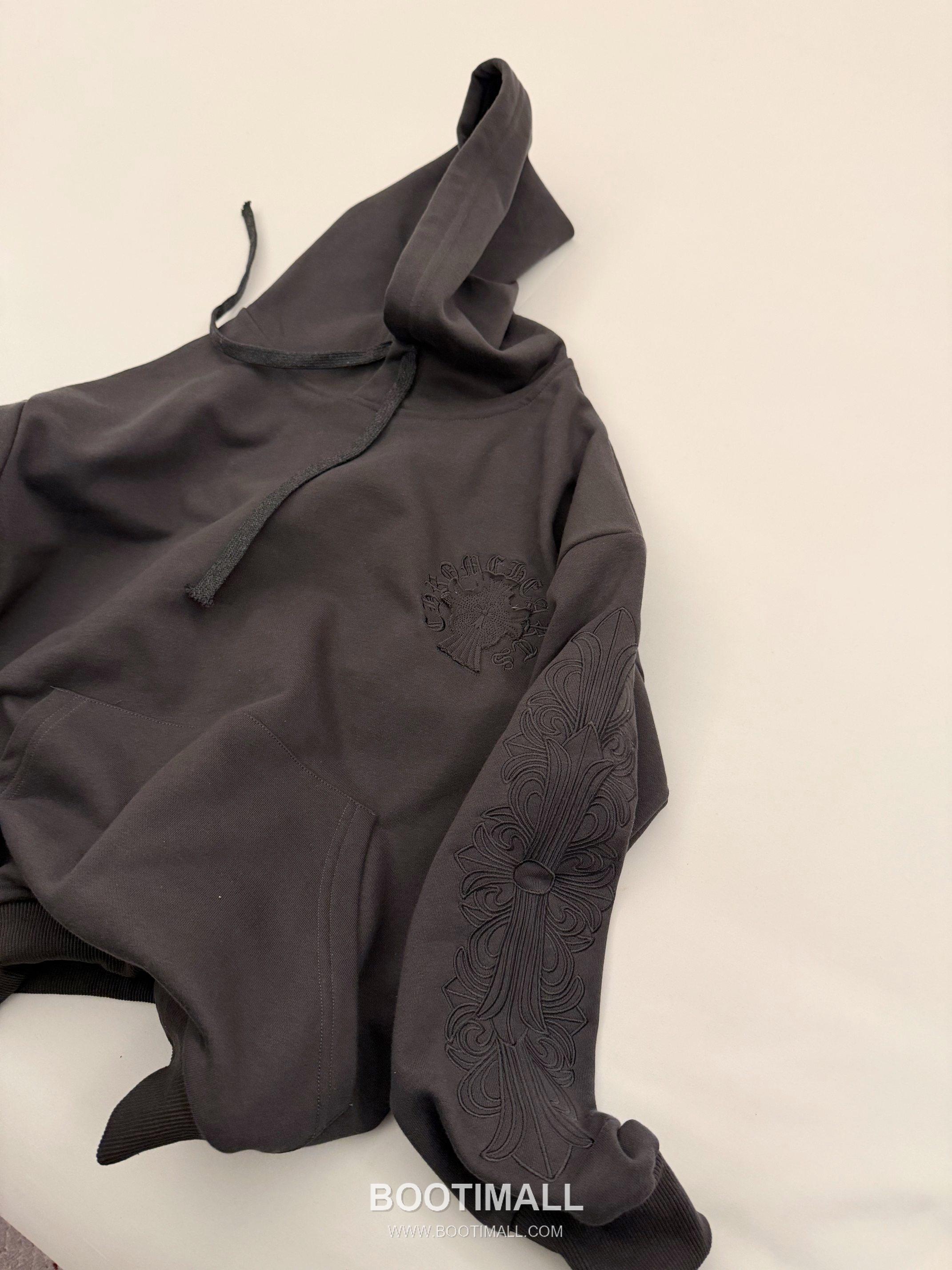 Chrome Hearts 2026 S/S Cotton Hoodie Embroidered Bead Logo Oversized 후드 스웨트셔츠 자수 비즈 로고 디테일 9