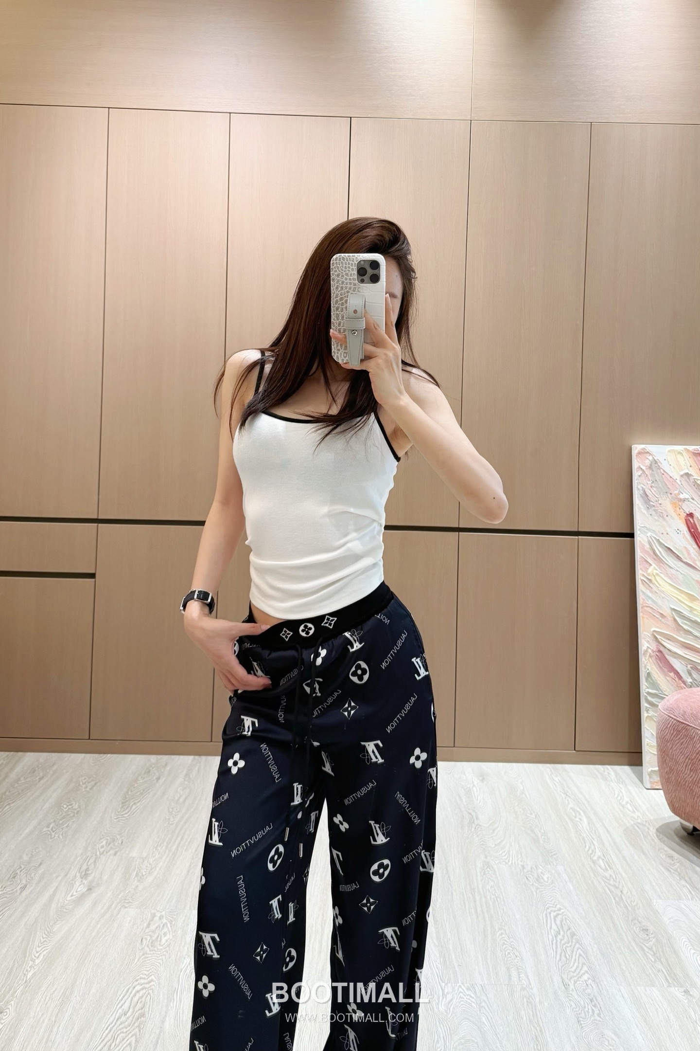 Louis Vuitton 2026 S/S Cotton Polyester Pants Webbing Print Logo Detail 루이비통 코튼 폴리에스터 팬츠 웨빙 프린트 로고 디테일 3