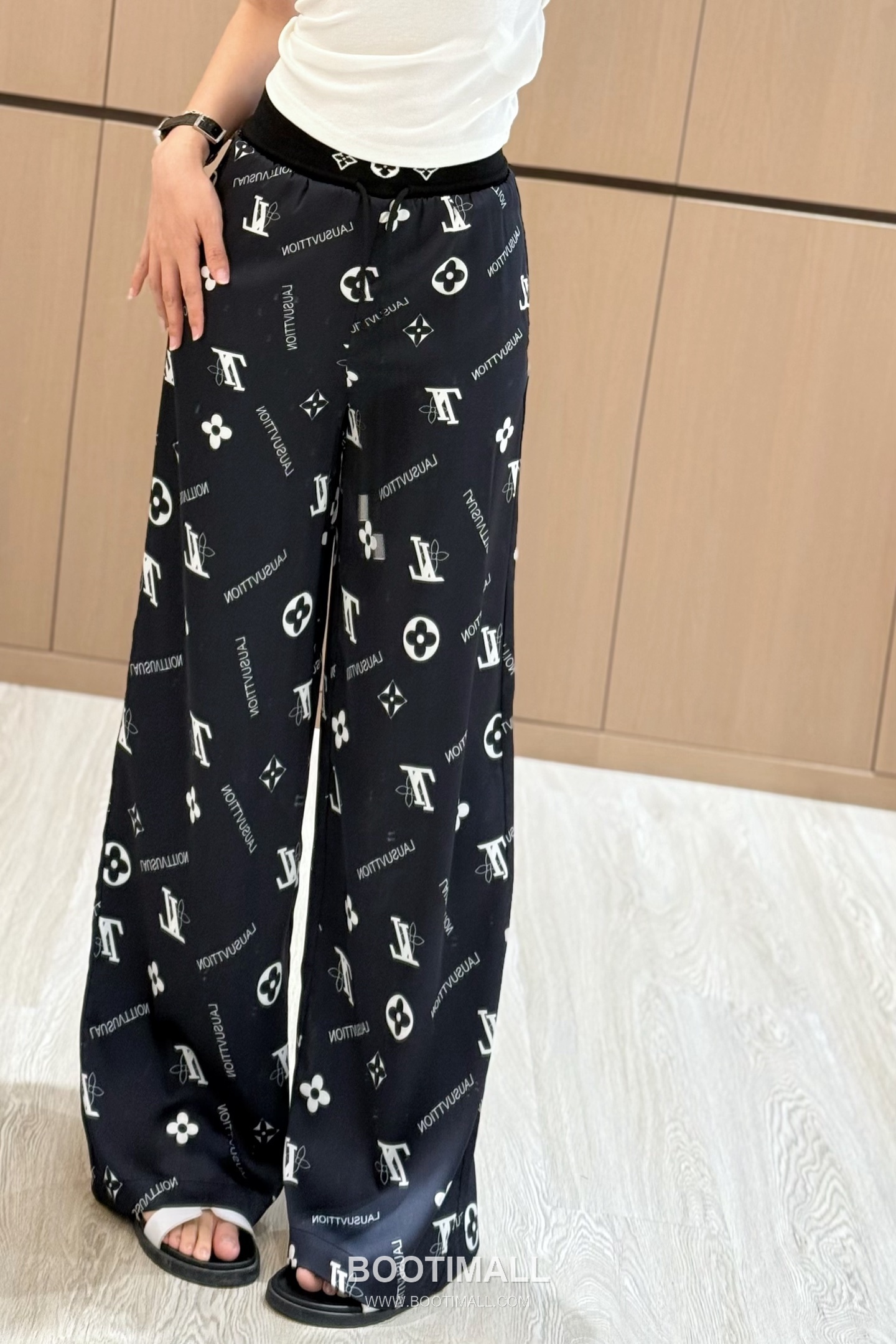 Louis Vuitton 2026 S/S Cotton Polyester Pants Webbing Print Logo Detail 루이비통 코튼 폴리에스터 팬츠 웨빙 프린트 로고 디테일 7