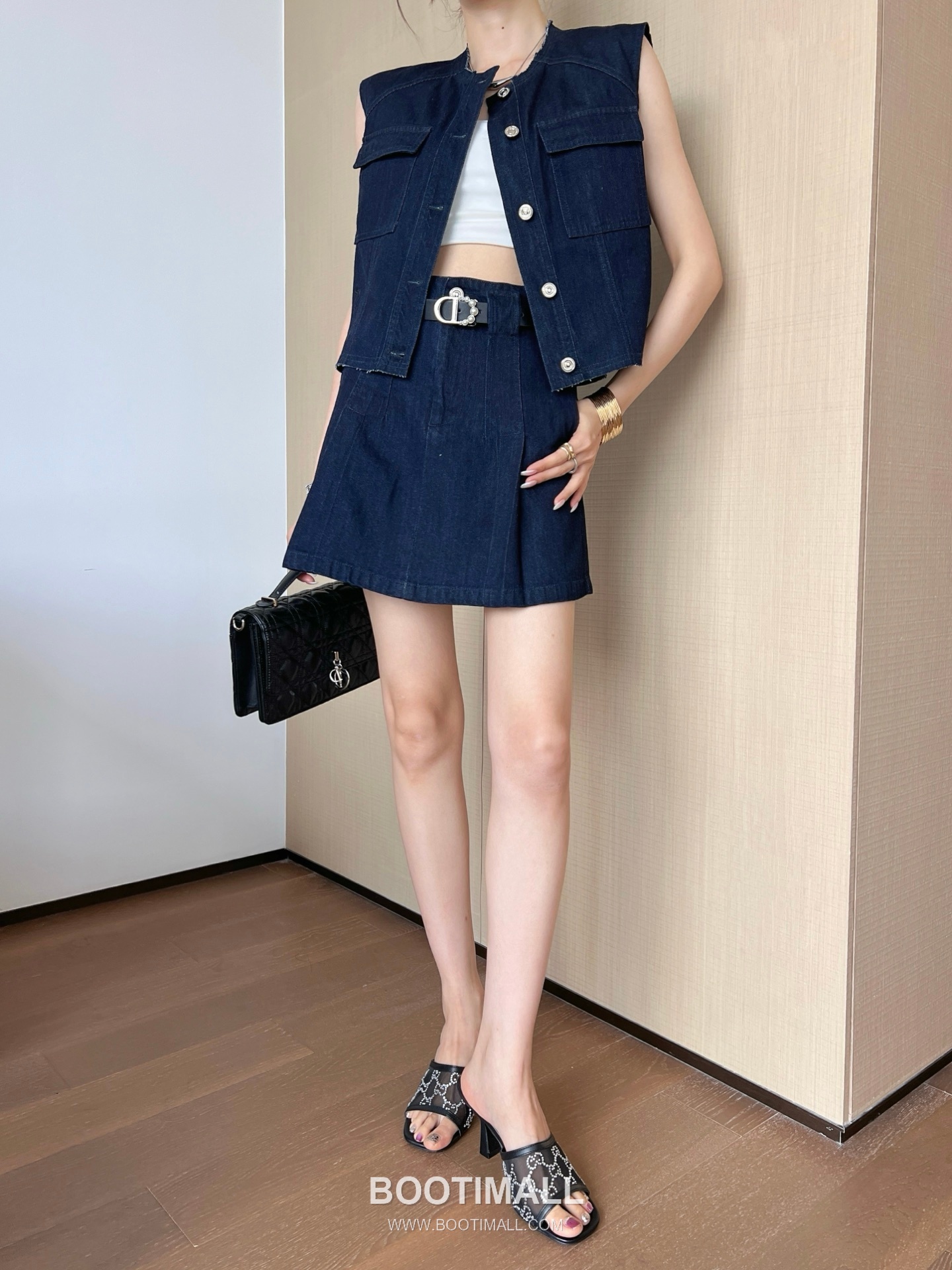 Dior 2025 S/S Denim Vest Skirt Set Belt Detail CD Logo 디올 데님 베스트 스커트 세트 벨트 디테일 CD 로고 2