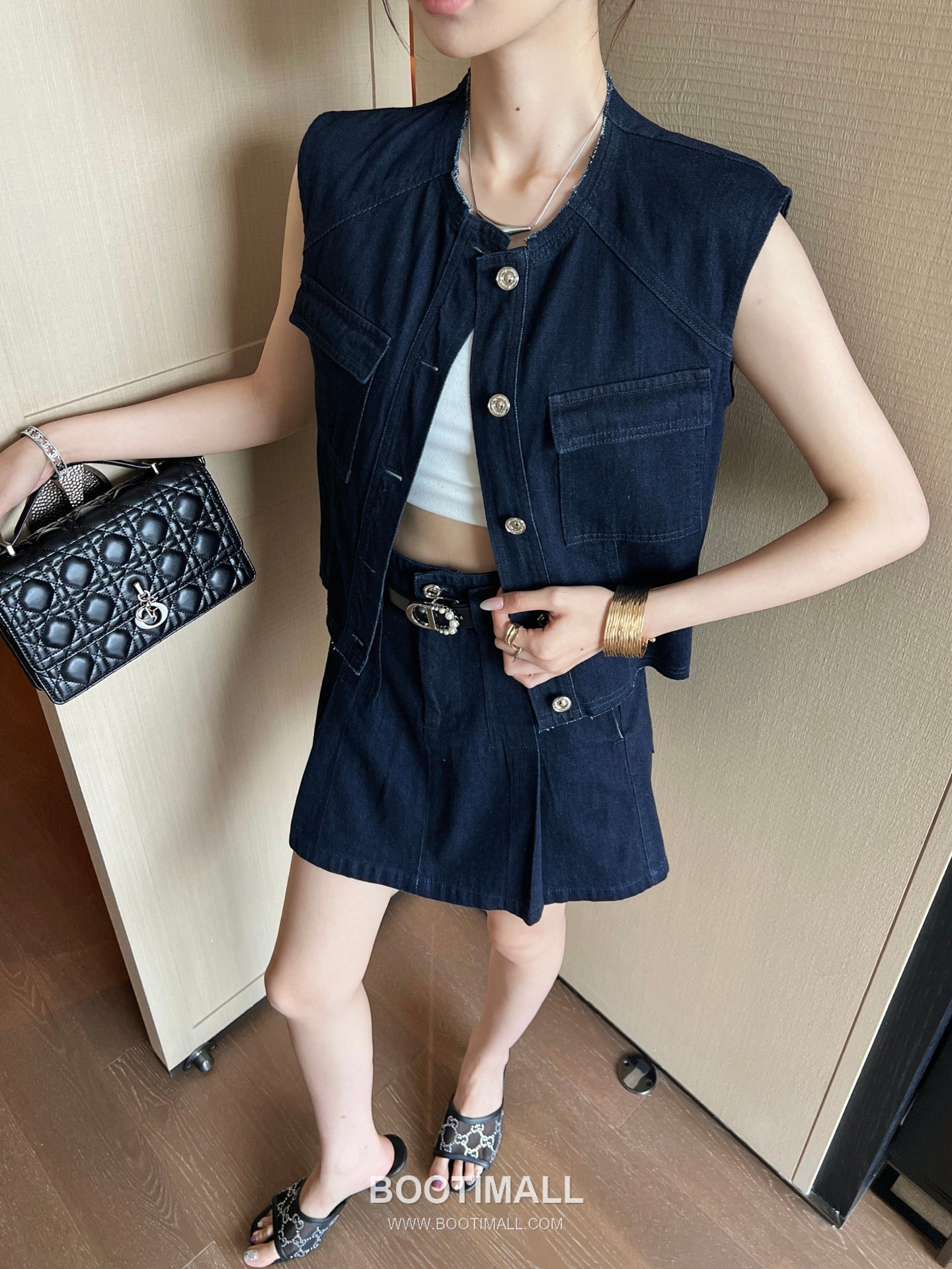 Dior 2025 S/S Denim Vest Skirt Set Belt Detail CD Logo 디올 데님 베스트 스커트 세트 벨트 디테일 CD 로고 4
