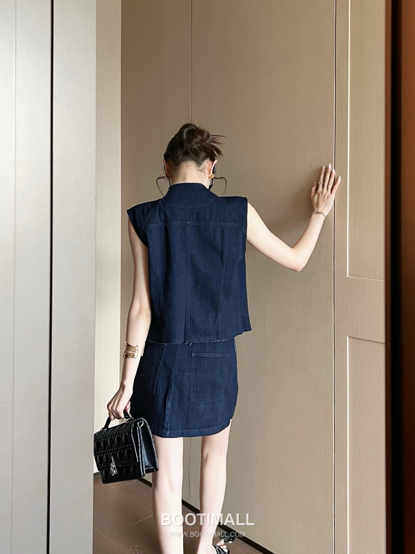 Dior 2025 S/S Denim Vest Skirt Set Belt Detail CD Logo 디올 데님 베스트 스커트 세트 벨트 디테일 CD 로고 6