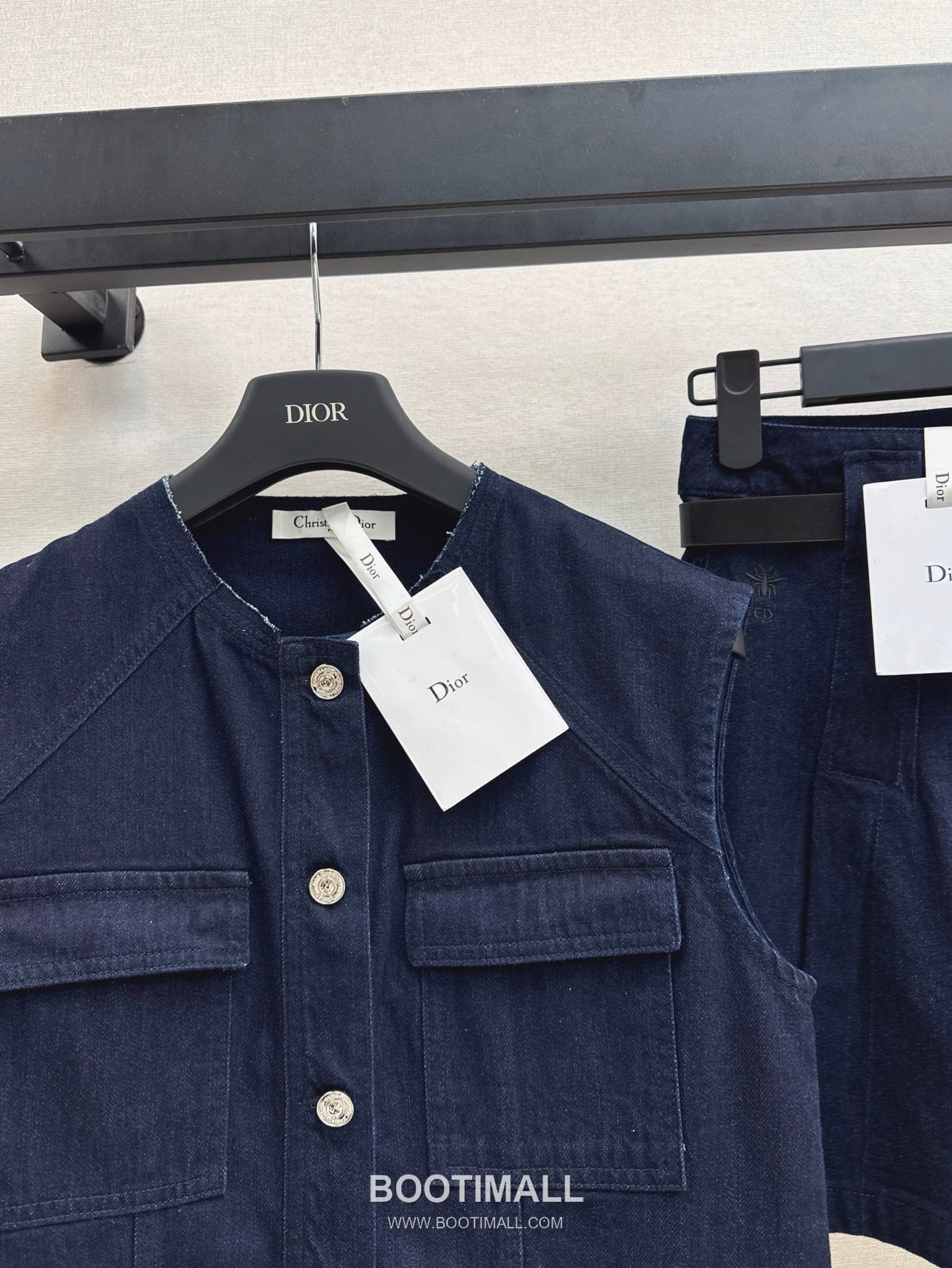 Dior 2025 S/S Denim Vest Skirt Set Belt Detail CD Logo 디올 데님 베스트 스커트 세트 벨트 디테일 CD 로고 11