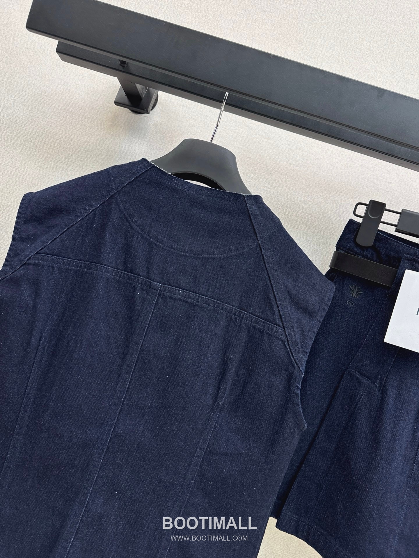 Dior 2025 S/S Denim Vest Skirt Set Belt Detail CD Logo 디올 데님 베스트 스커트 세트 벨트 디테일 CD 로고 15