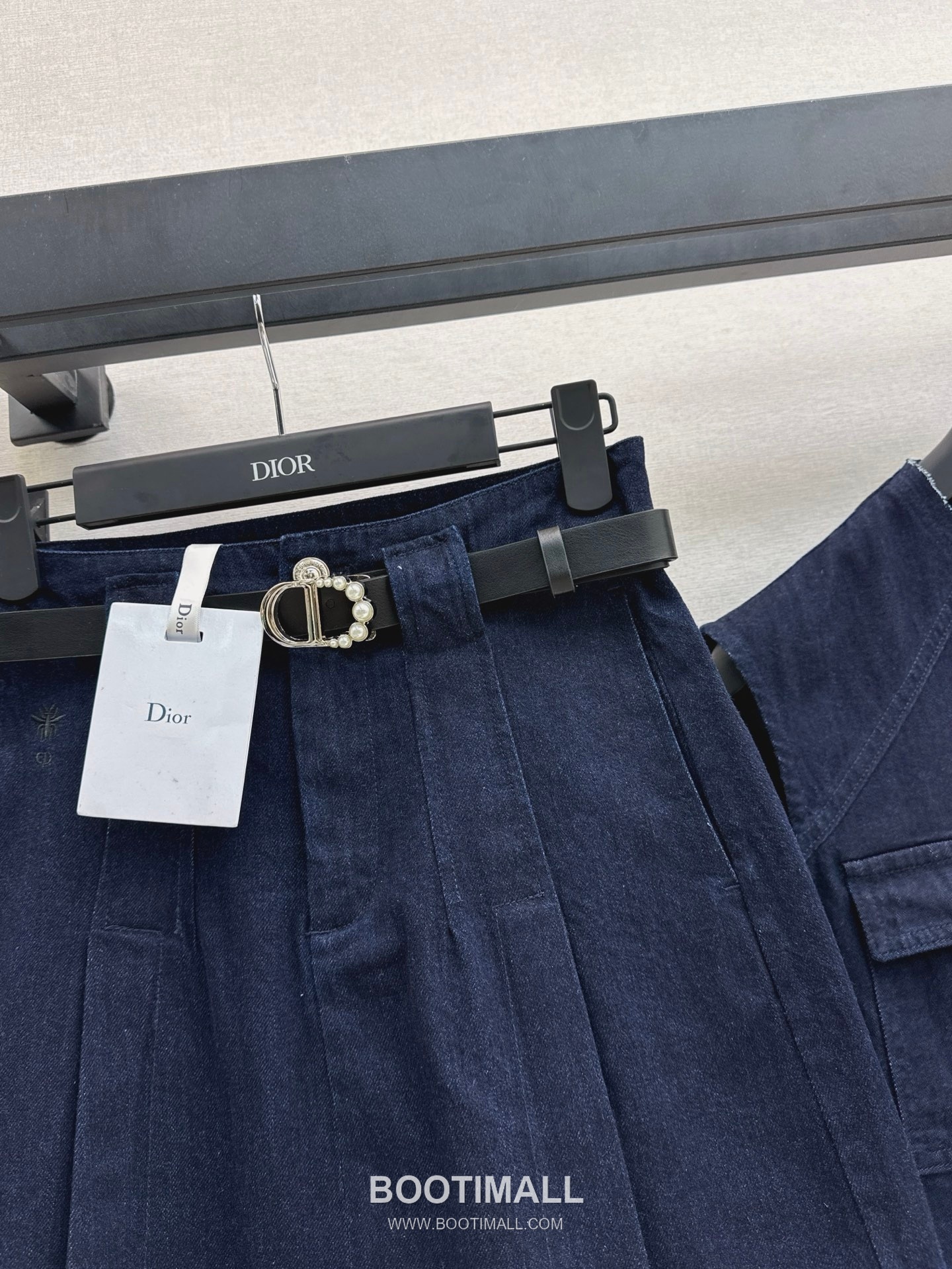 Dior 2025 S/S Denim Vest Skirt Set Belt Detail CD Logo 디올 데님 베스트 스커트 세트 벨트 디테일 CD 로고 19