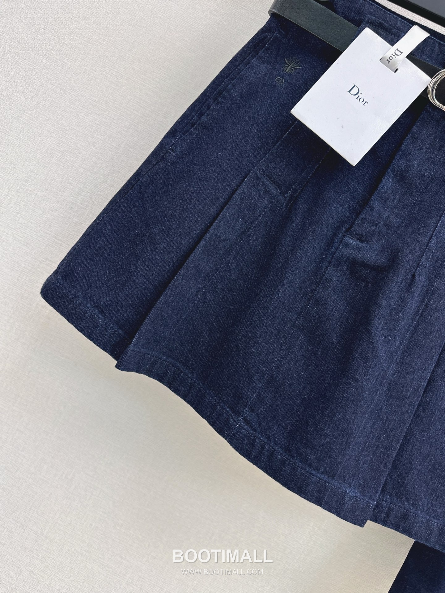 Dior 2025 S/S Denim Vest Skirt Set Belt Detail CD Logo 디올 데님 베스트 스커트 세트 벨트 디테일 CD 로고 22